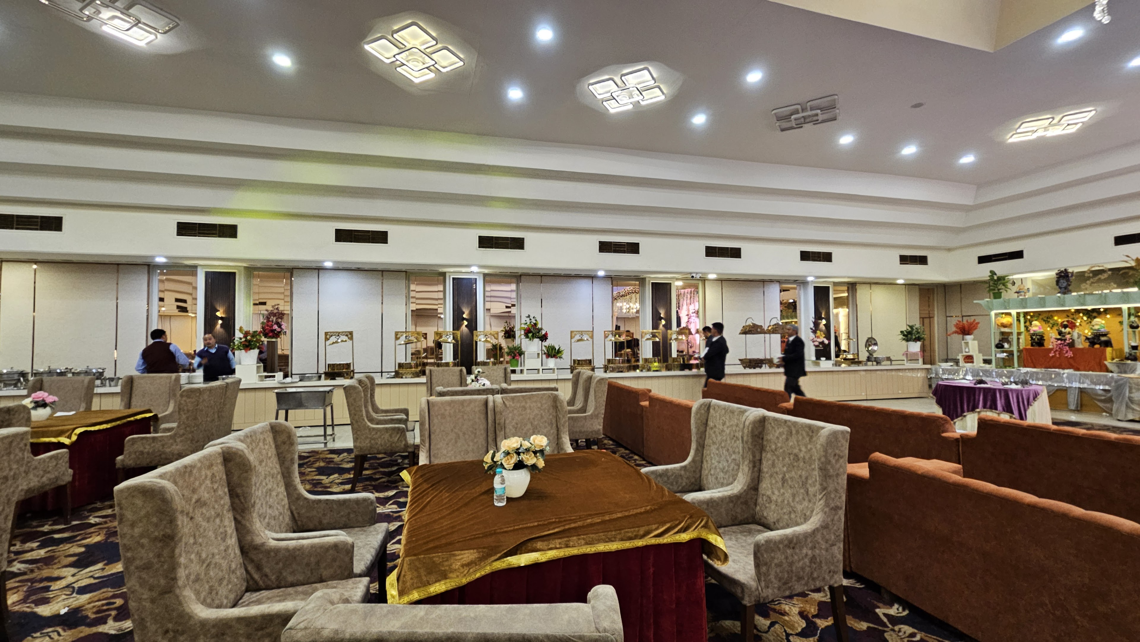 Le Baron, Ludhiana — photo 2