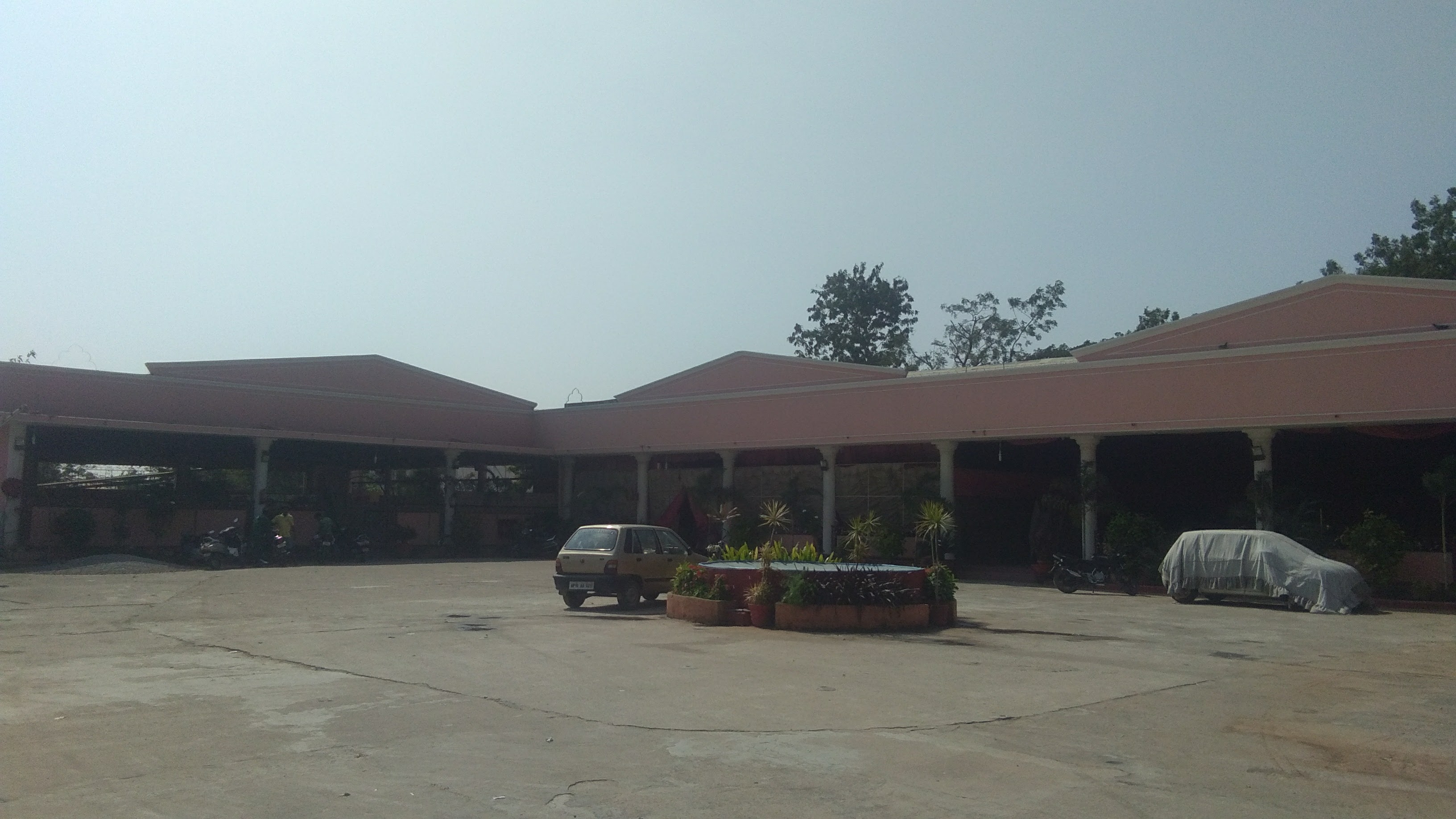 Crown garden Function Hall, Mahbubnagar — photo 2