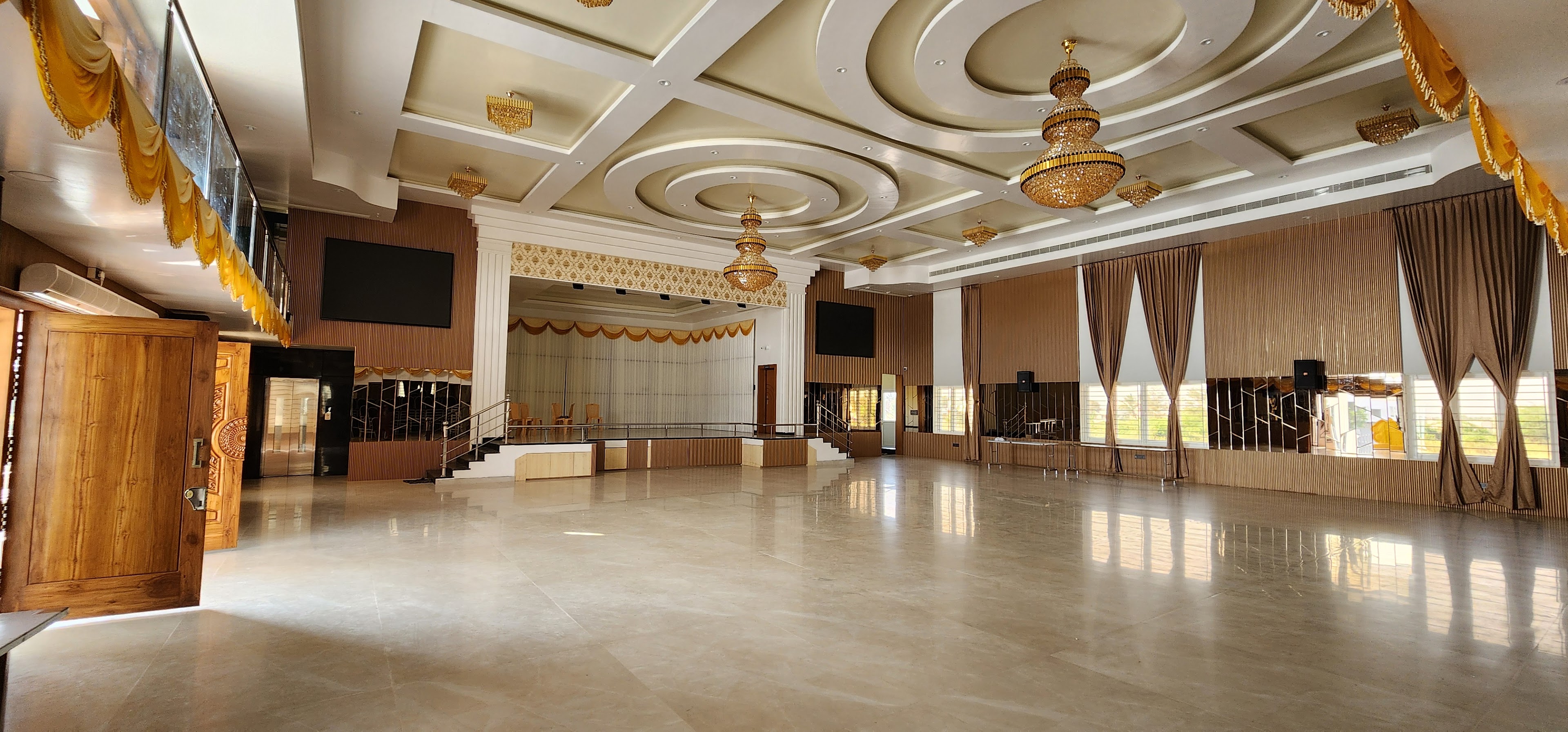 SS Grand Wedding Hall, Dindigul — photo 10