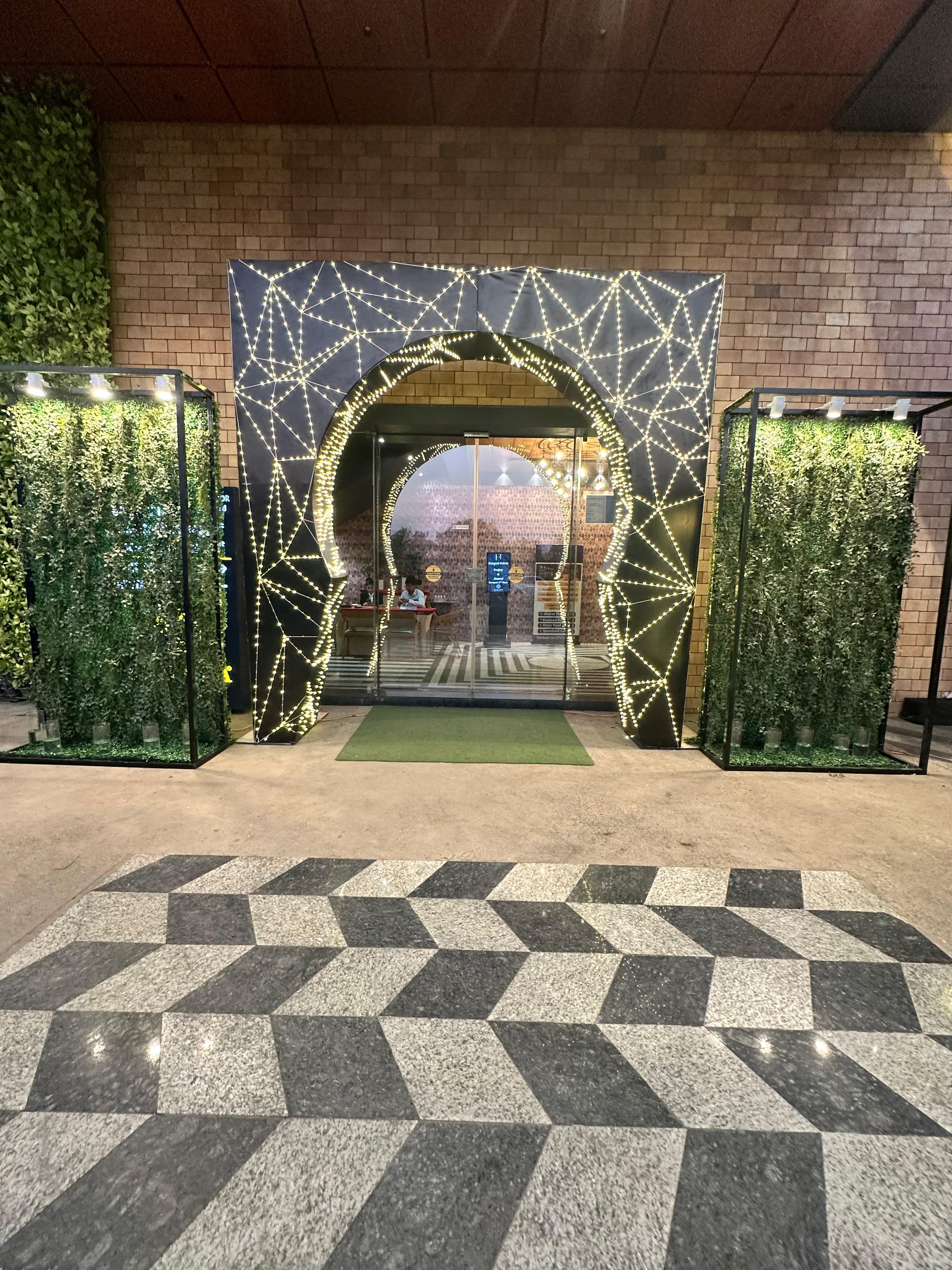 Saraza | Banquet Hall & Restaurant Rajkot, Rajkot — photo 6