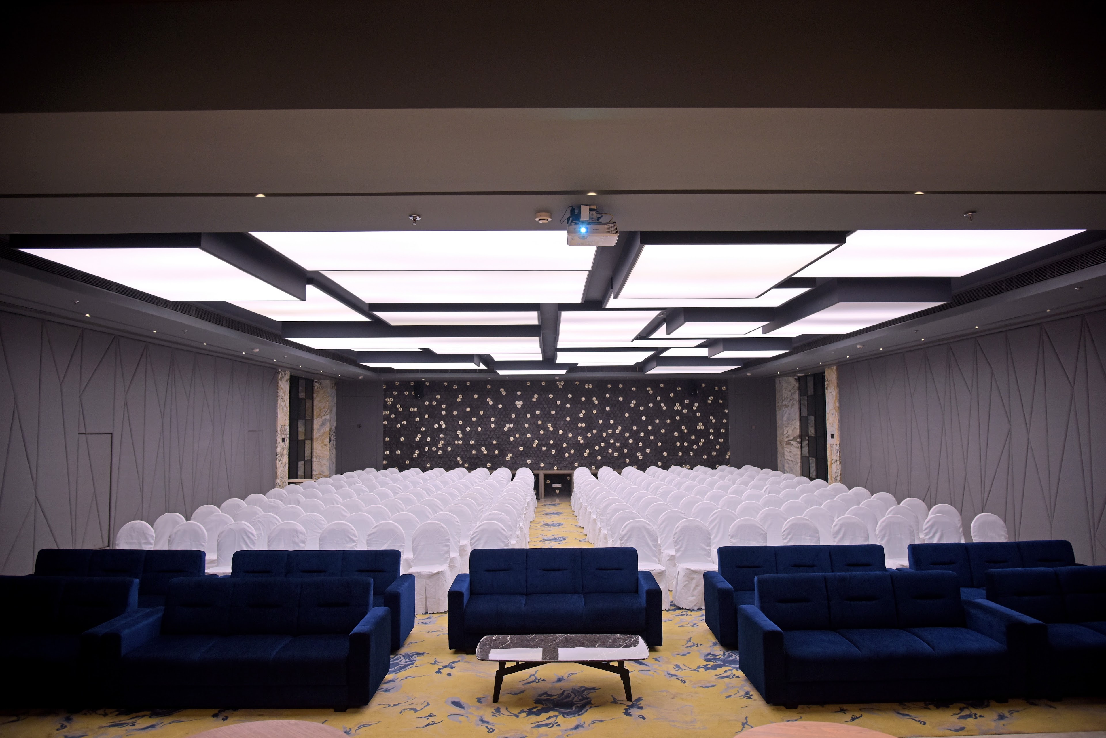 Rangat Banquet Hall, Surat — photo 1