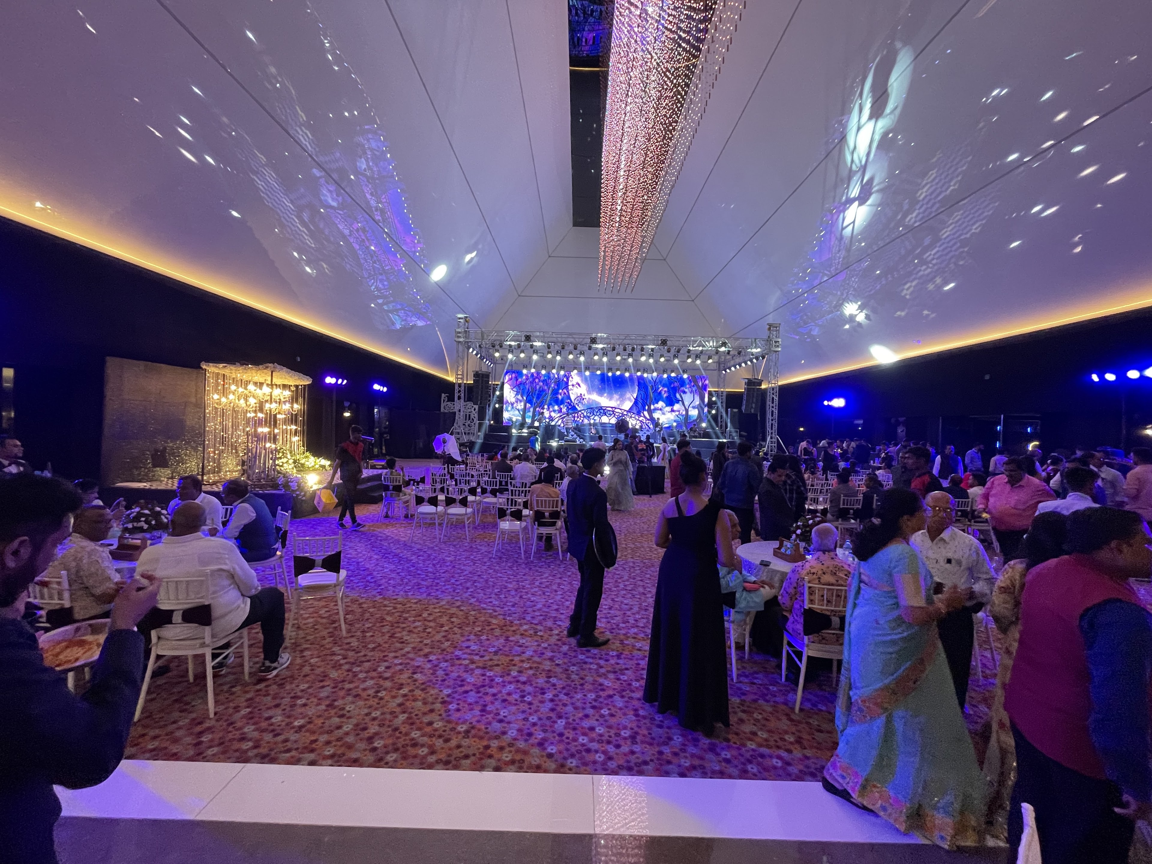 Golden Leaves Convention Centre, Indore — photo 9