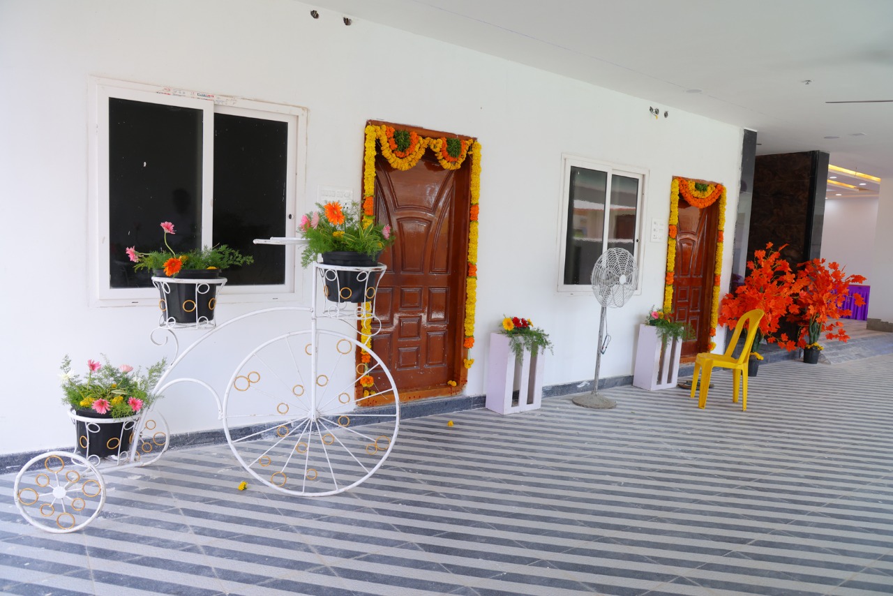 Sri sahithi function hall, Bhimavaram — photo 3