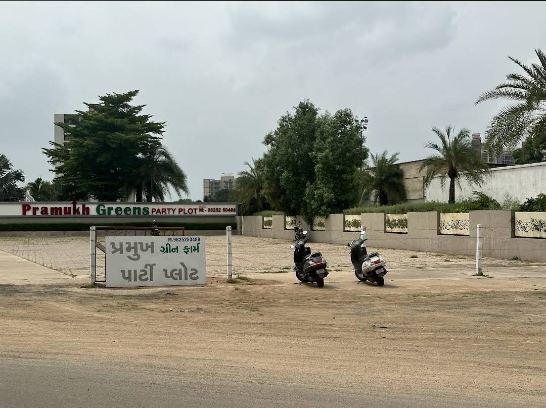 Pramukh Greens Party Plot, Gandhinagar — photo 4