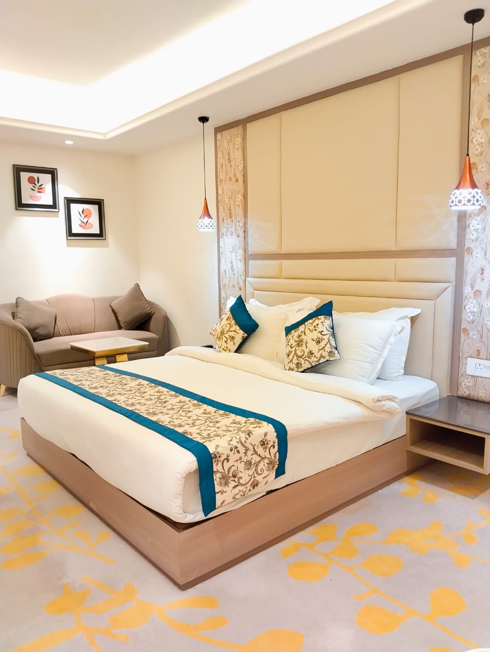 One Farrer Hotel and Resort, Meerut — photo 2