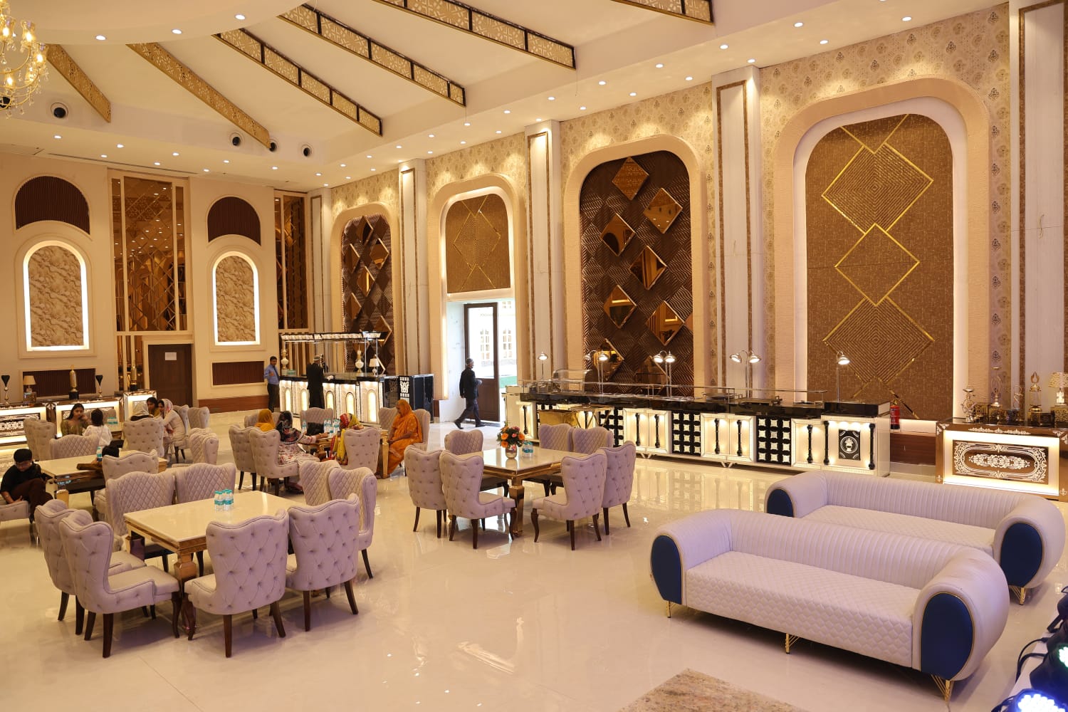 The Royale Palace Banquet by Khanak, Noida — photo 3