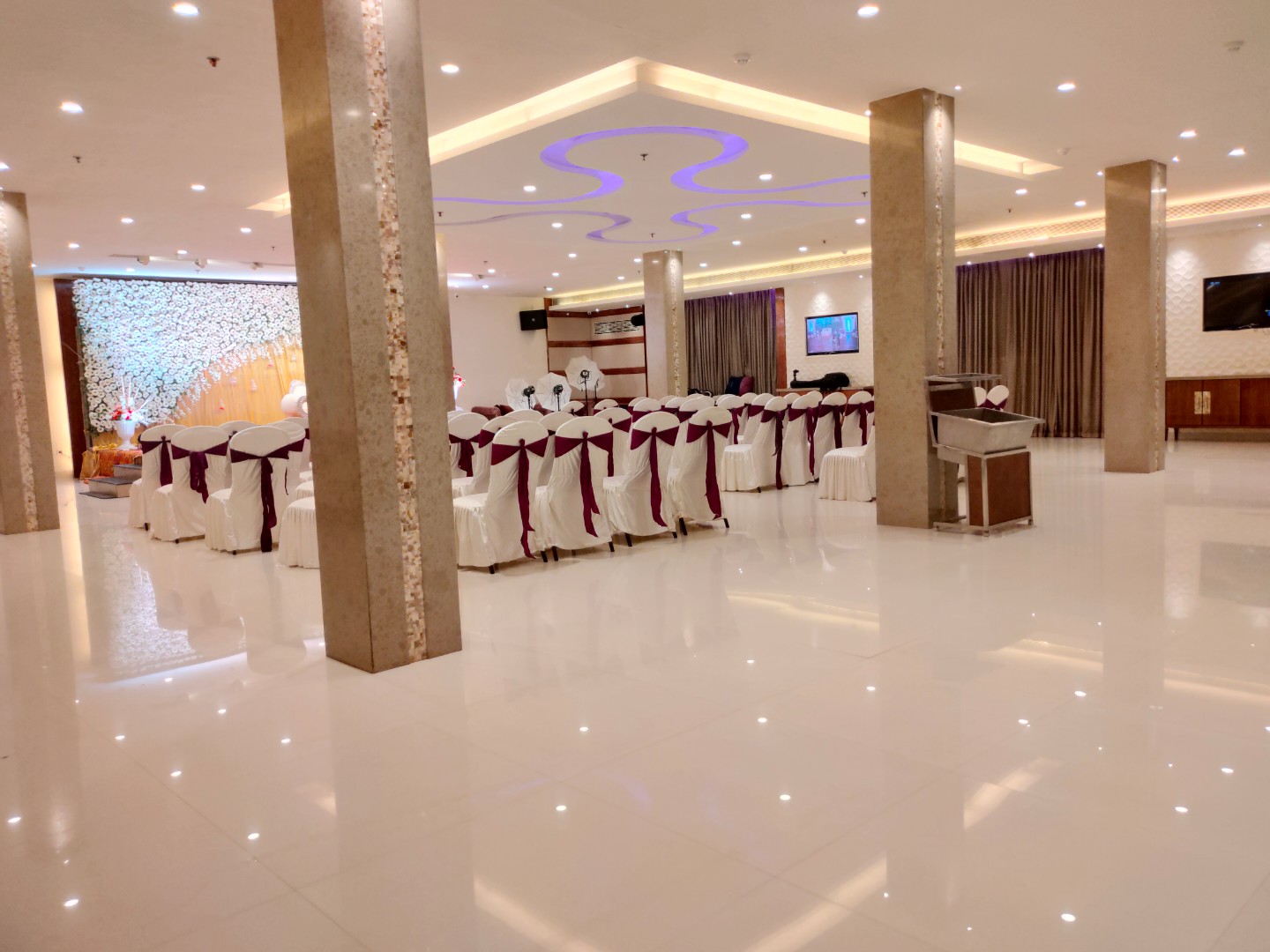 Crystal Courtyard, Bhubaneswar — photo 2