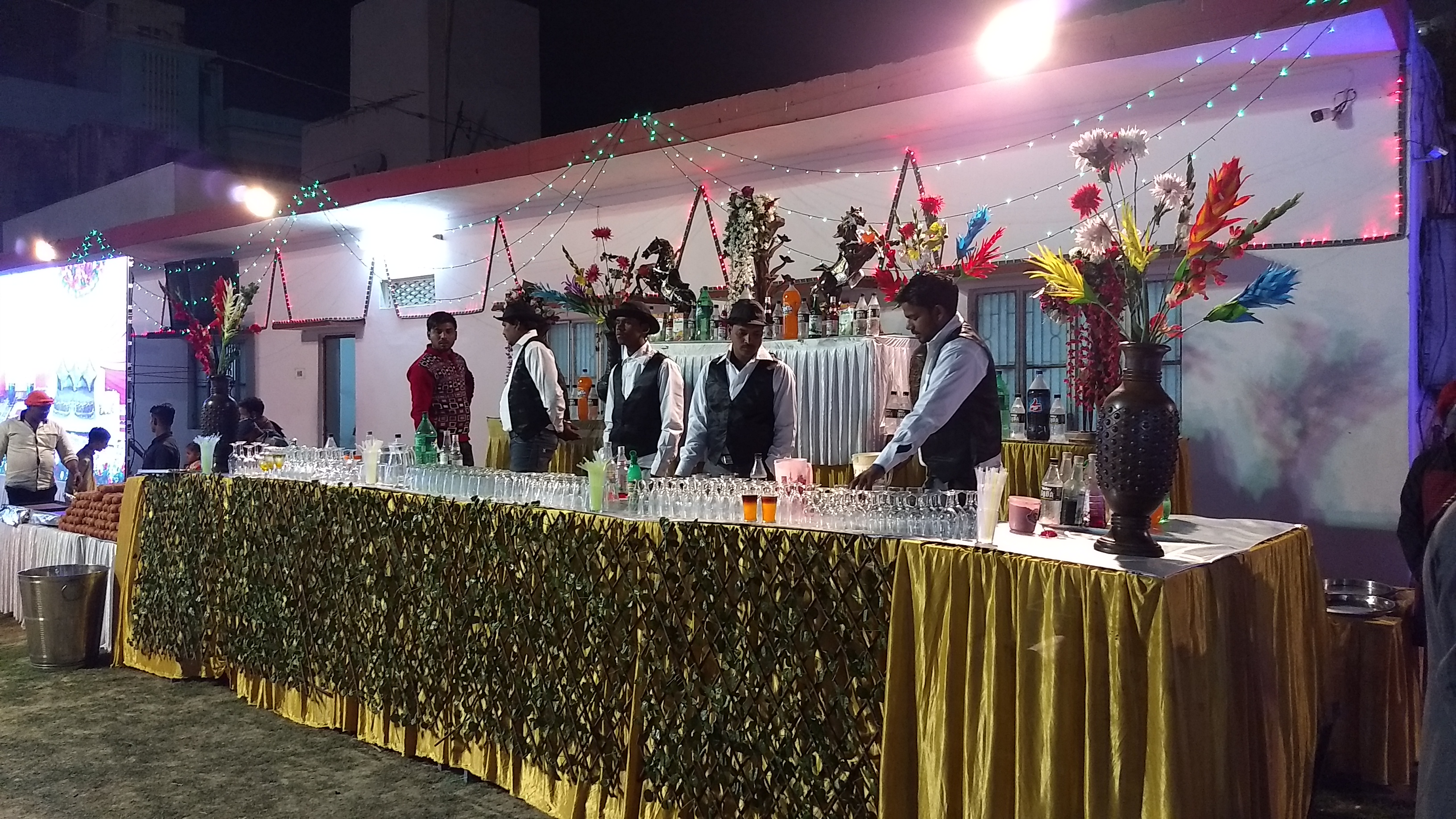 Marriage Point Lawn, Varanasi — photo 10