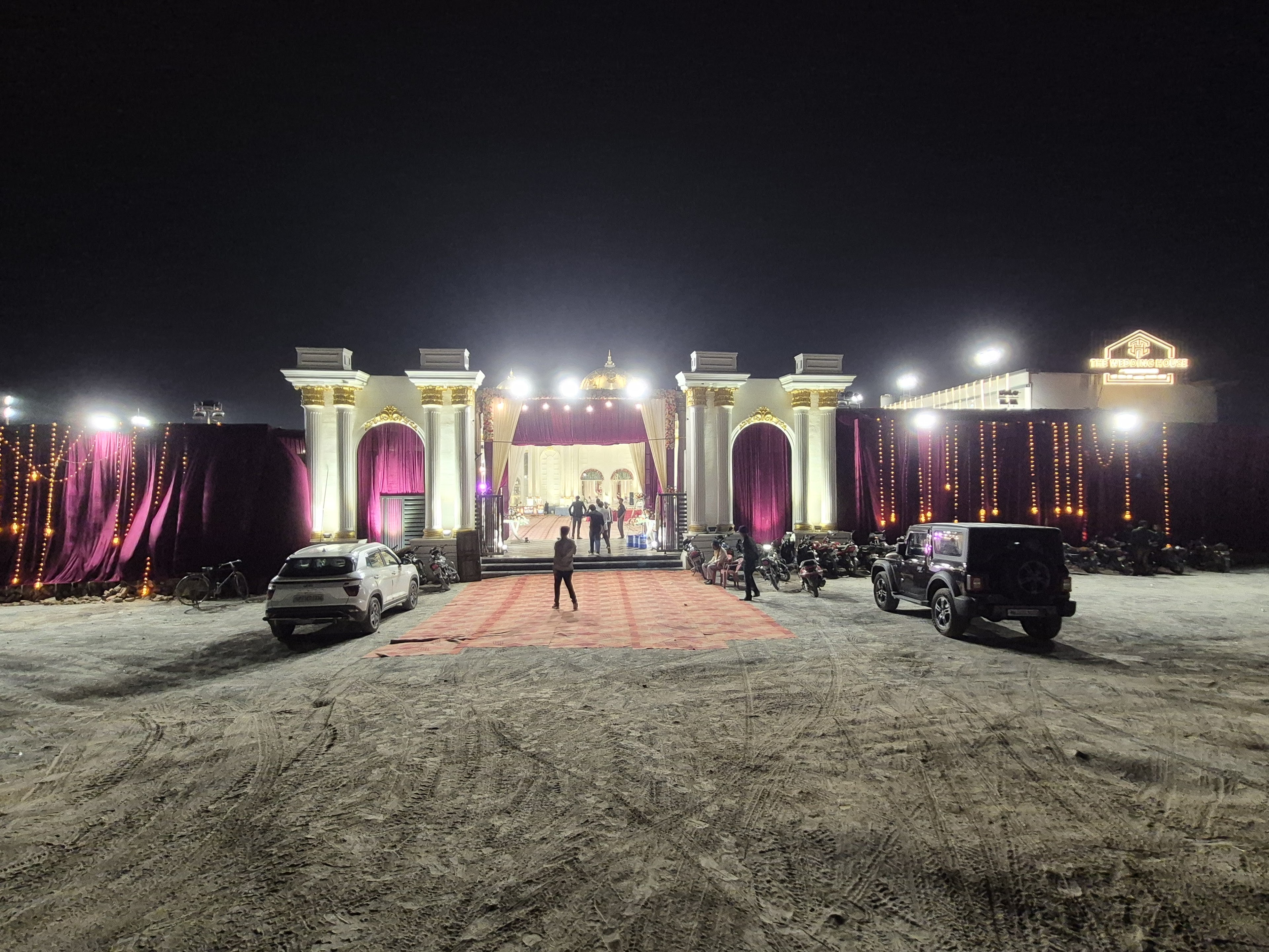 The Wedding House, Varanasi — photo 6