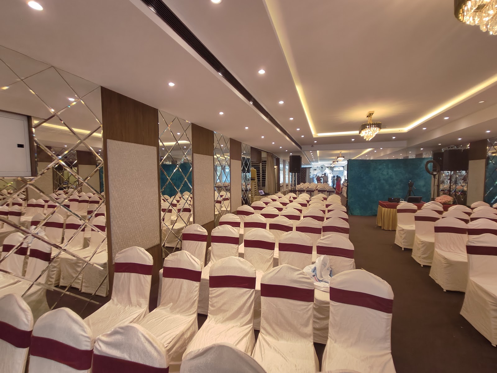 VISTA HALL ,V V Square, Chennai — photo 2