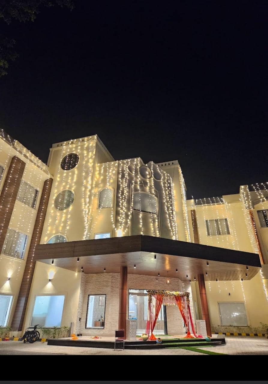 Blue Sky Banquet & Resorts, Noida — photo 10