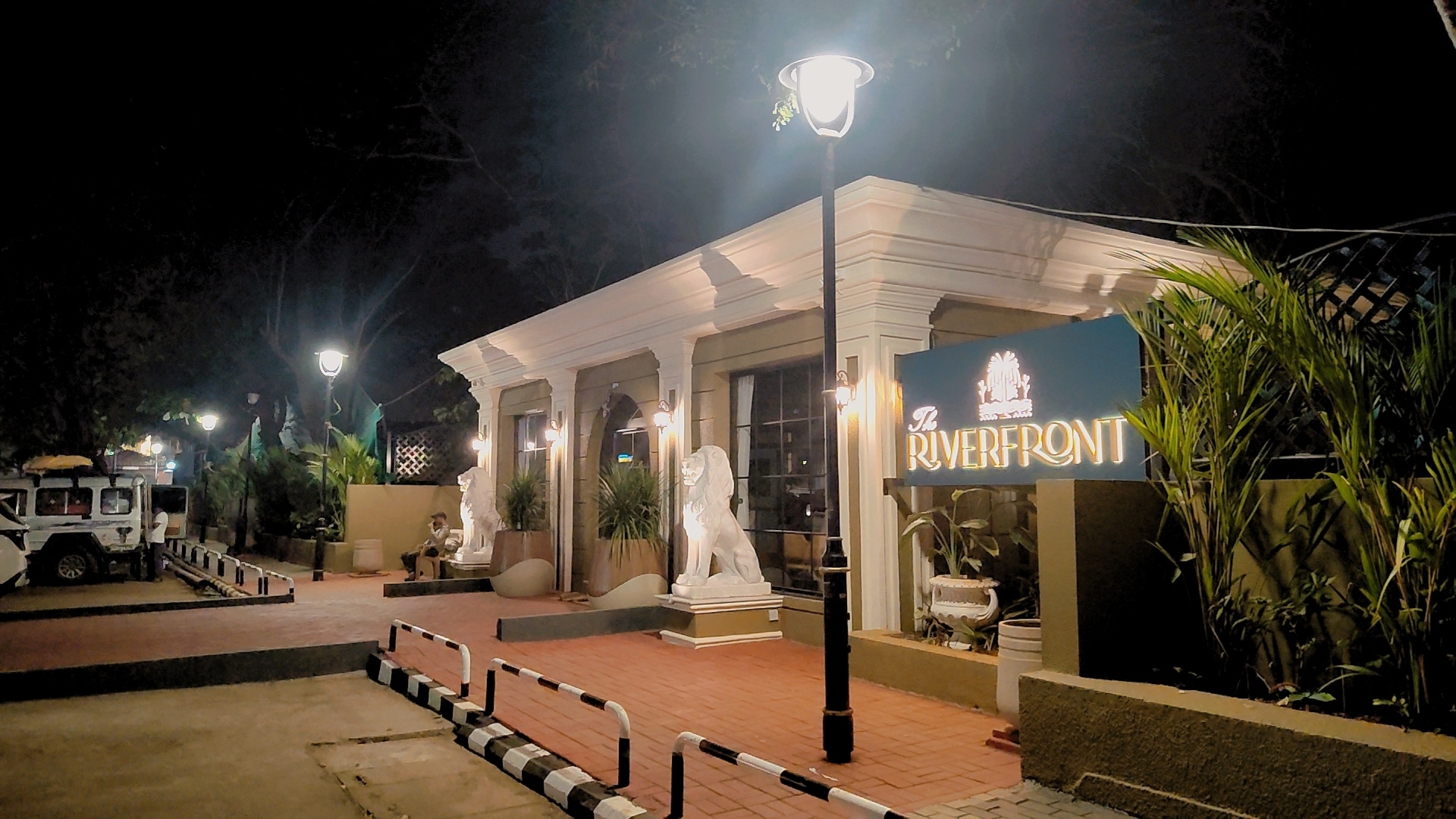 THE RIVERFRONT, Panaji — photo 2