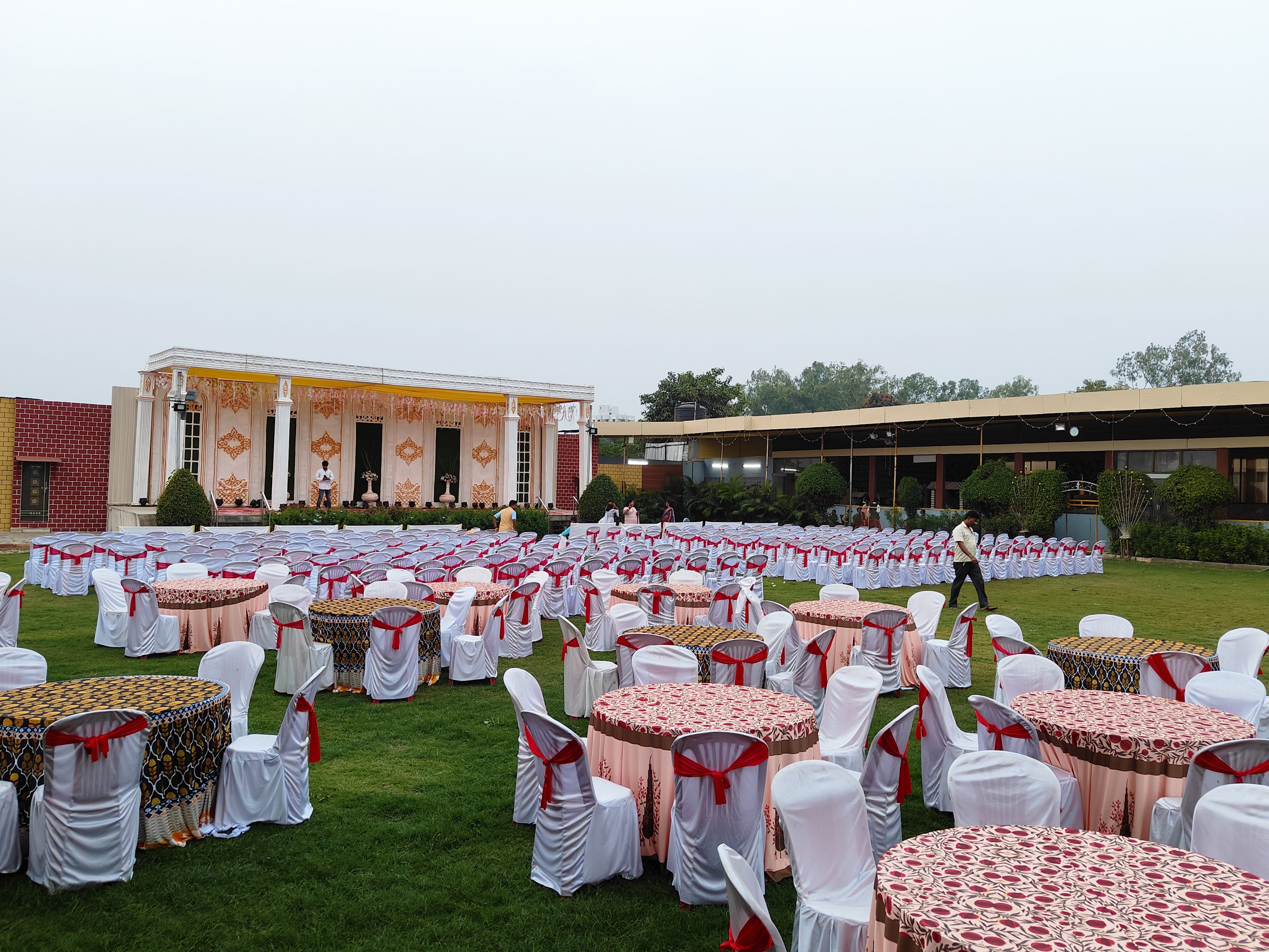 Dhanlaxmi lawns banquet hall - Best Lawns | Wedding Venue | Banquet Hall in Nashik, Nashik — photo 2