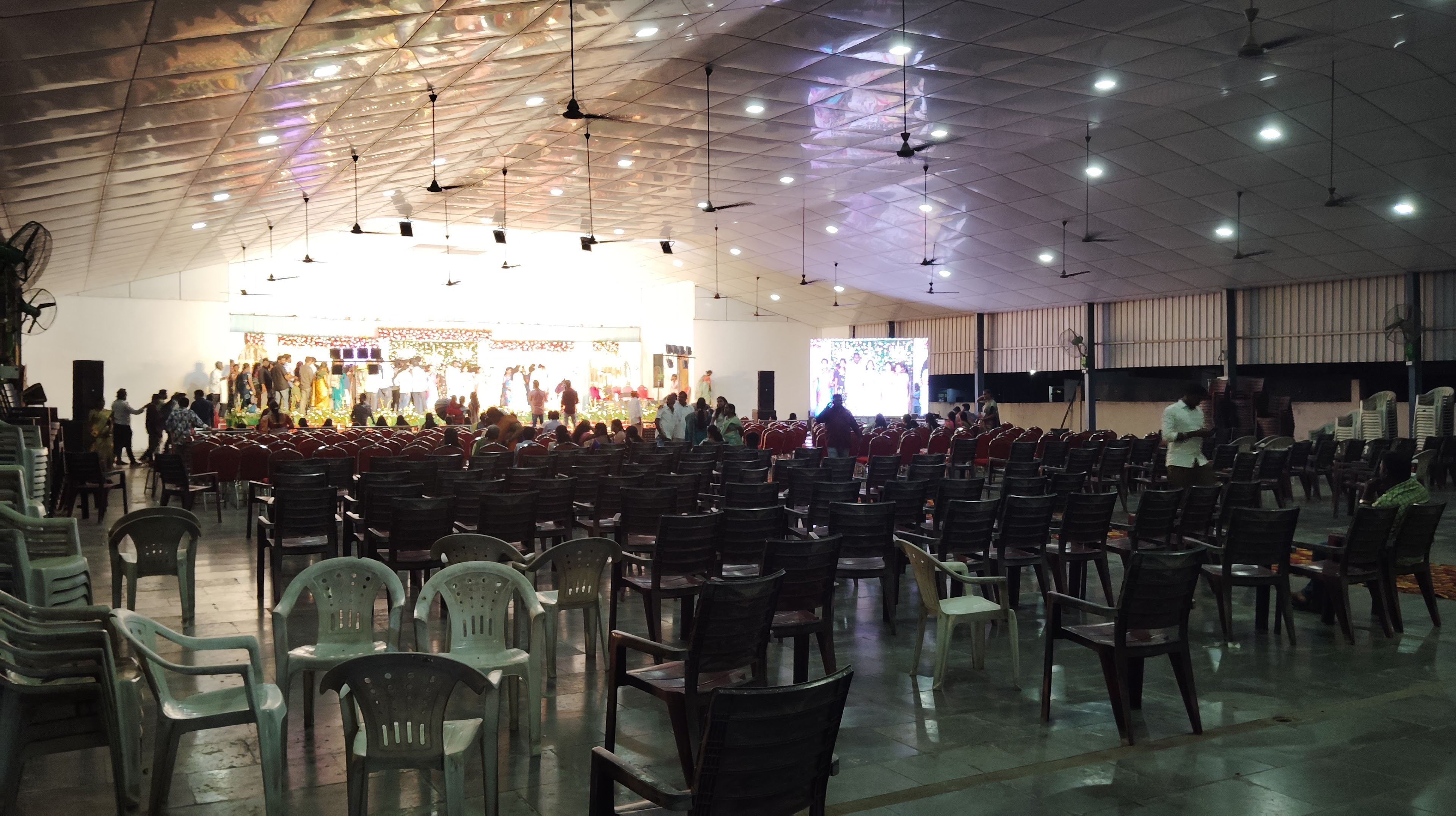 Triveni Gardens - AC & Non AC Function Hall, Suryapet — photo 7