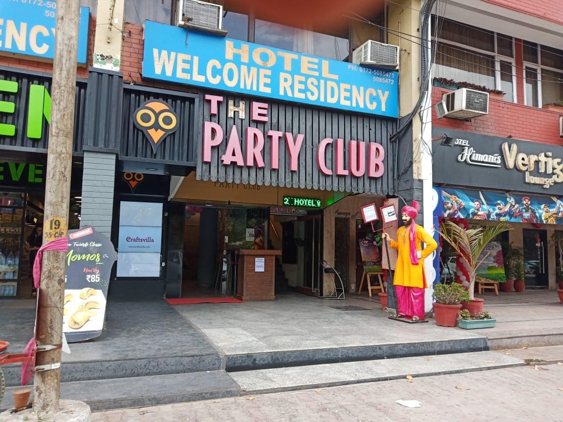 The Party Club, Chandigarh — photo 7