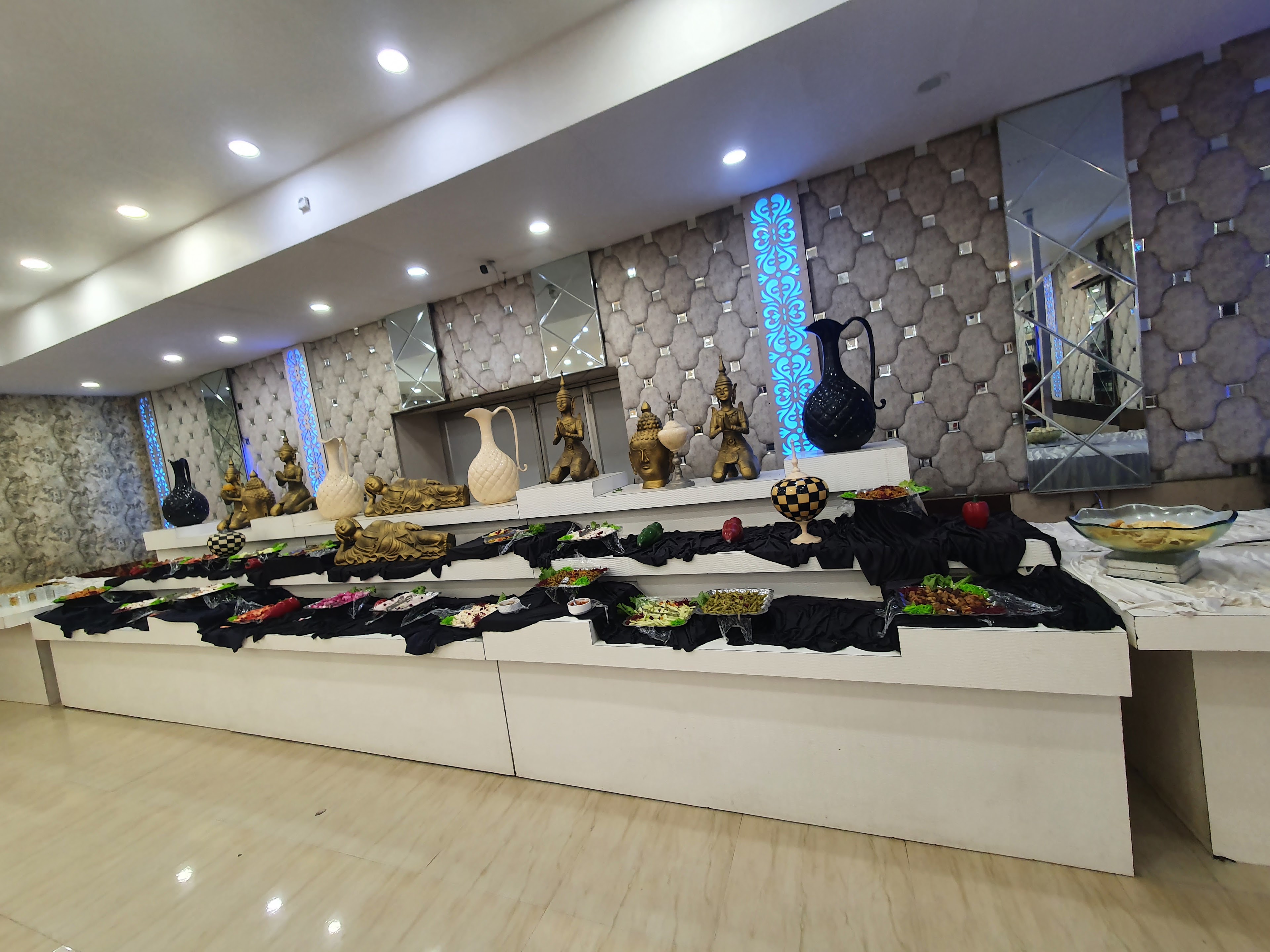 The Grand Piazza, Ghaziabad — photo 10