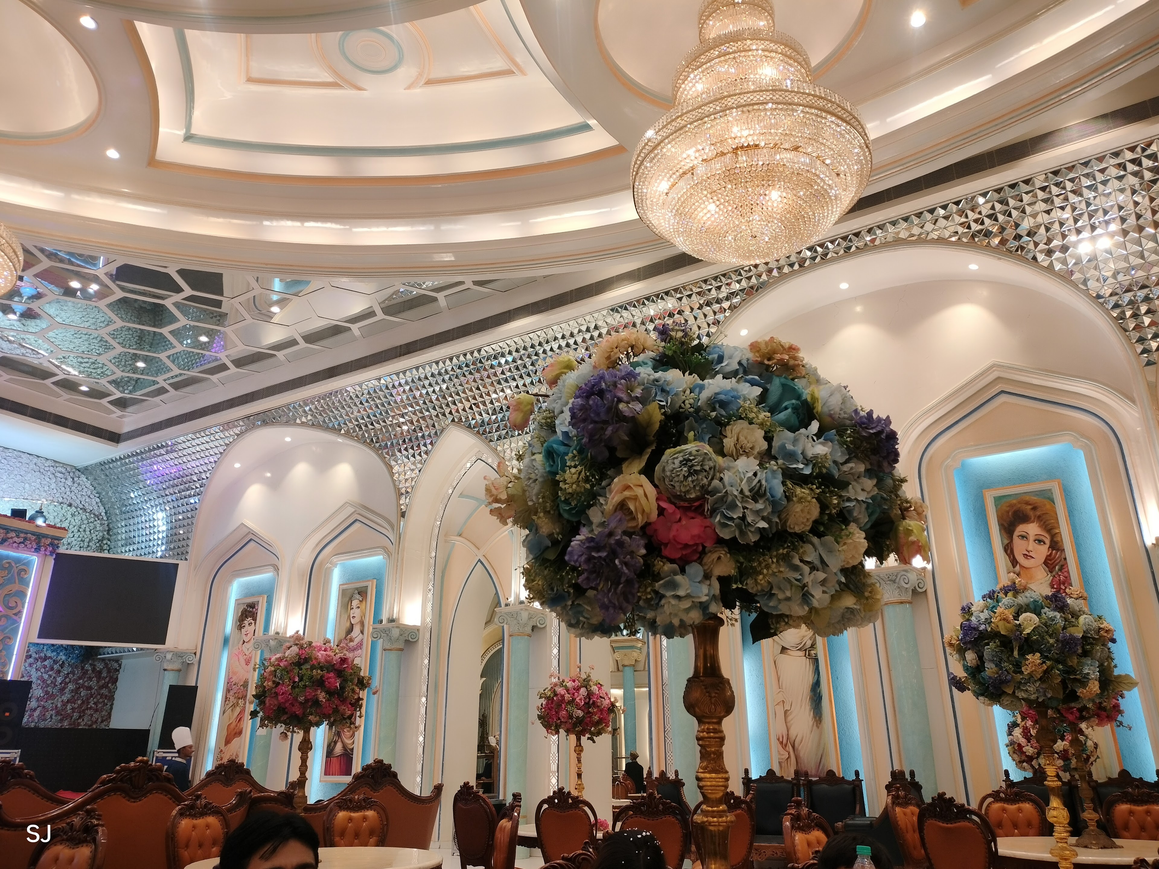 Diamond Crown Banquet, Noida — photo 9