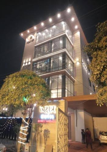 Nakshatra Lawns and Banquet Hall, Lucknow — photo 3