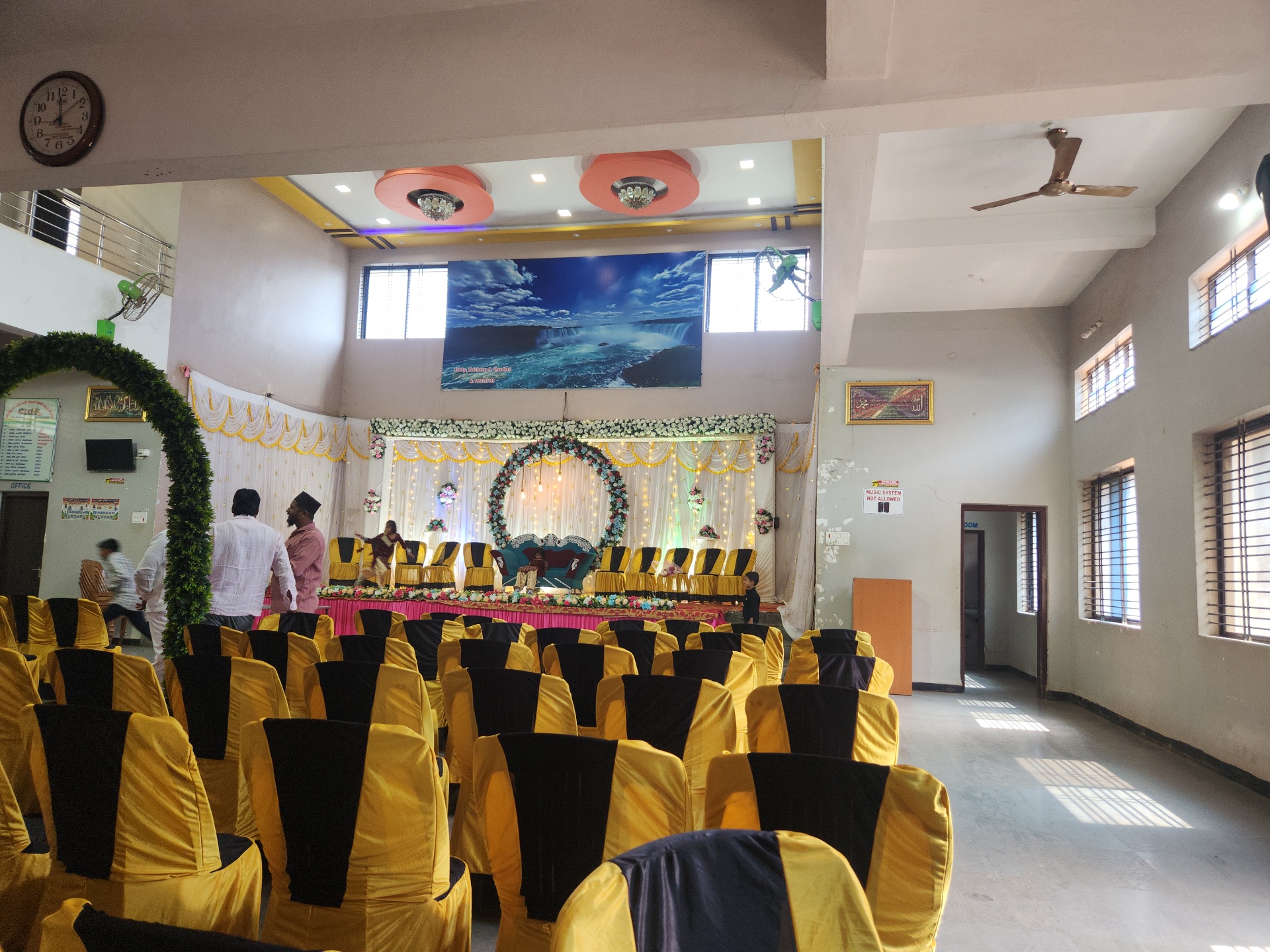 BAGAWAN HALL, Bagalkot — photo 2