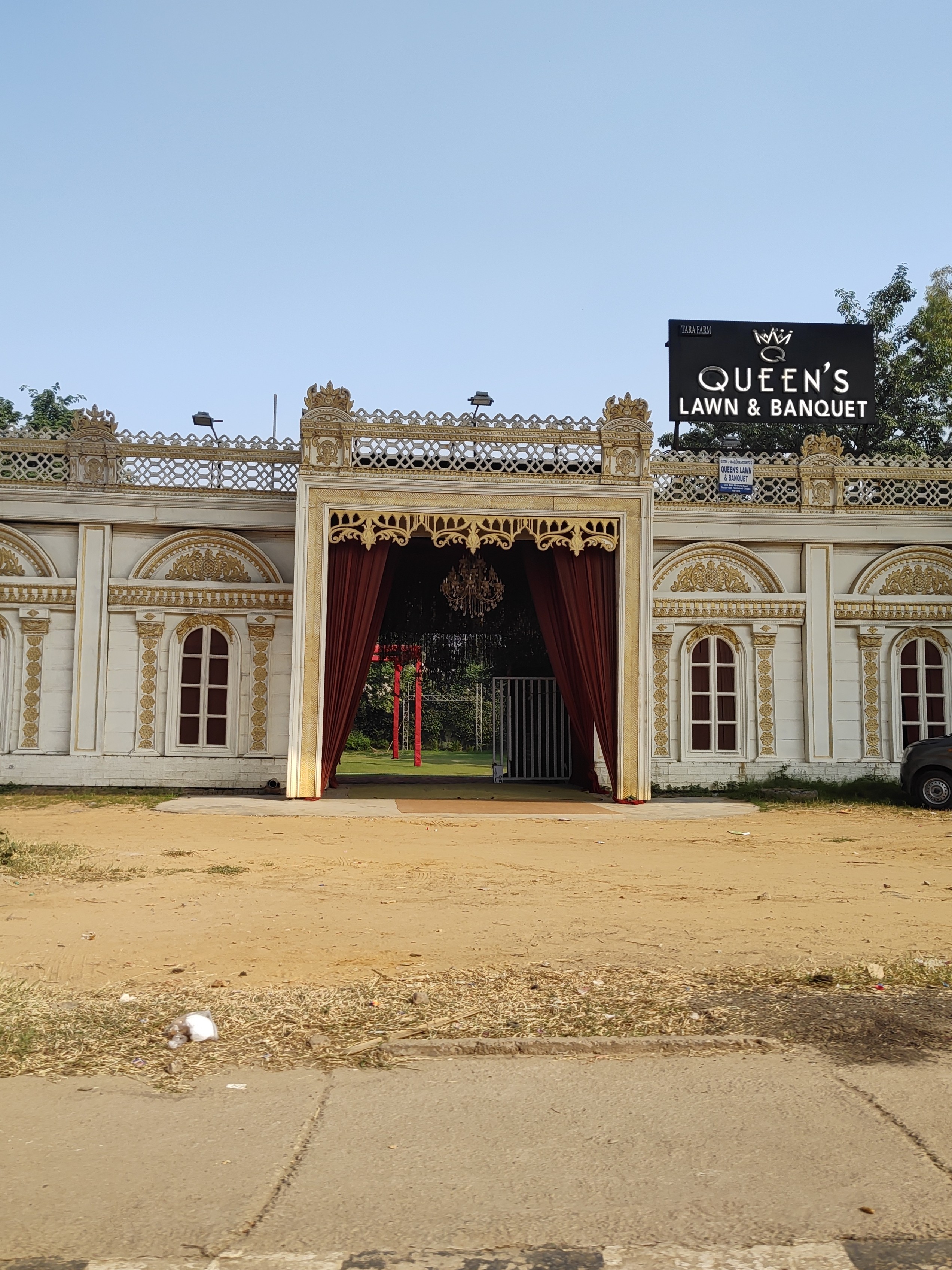 Queen's Lawn and Banquet, Faridabad — photo 2