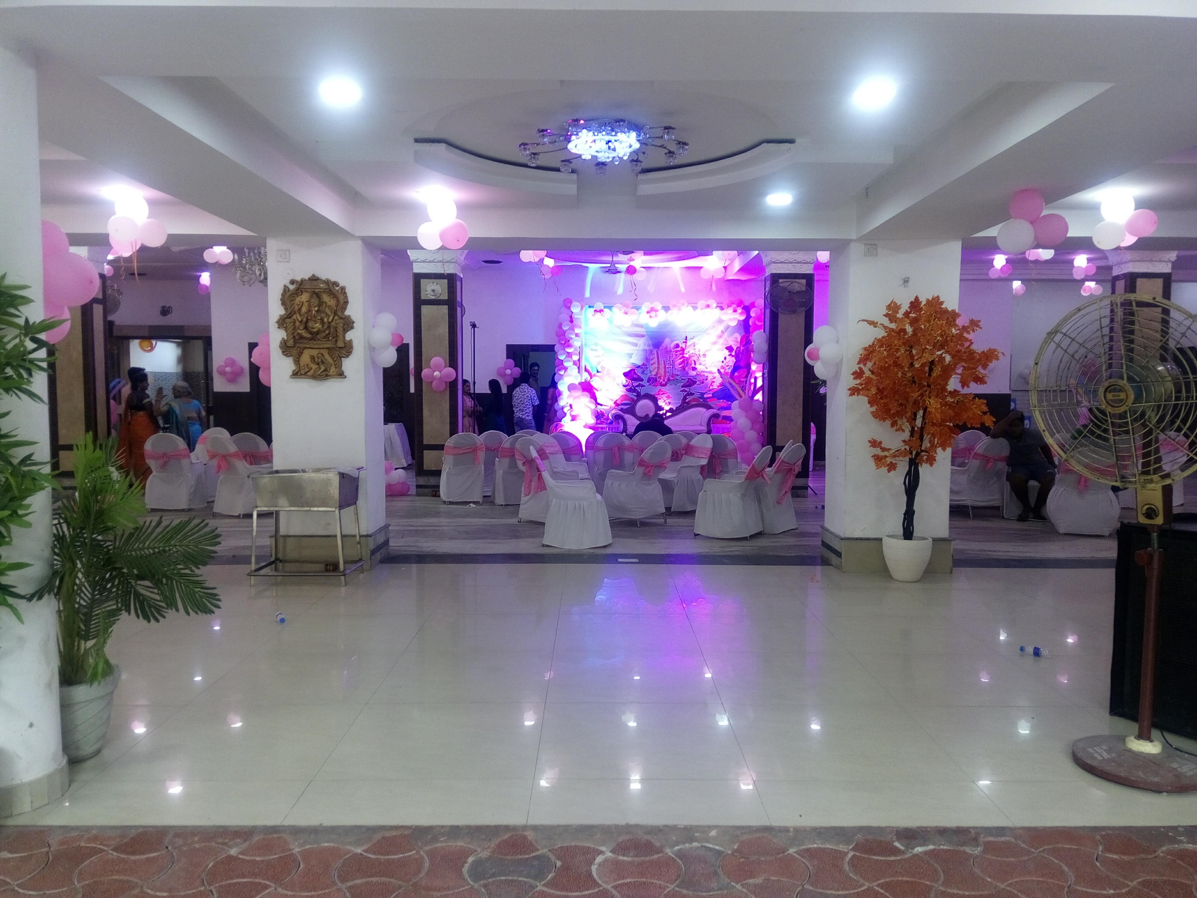 Siddhi Vinayak Banquet, Siliguri — photo 2