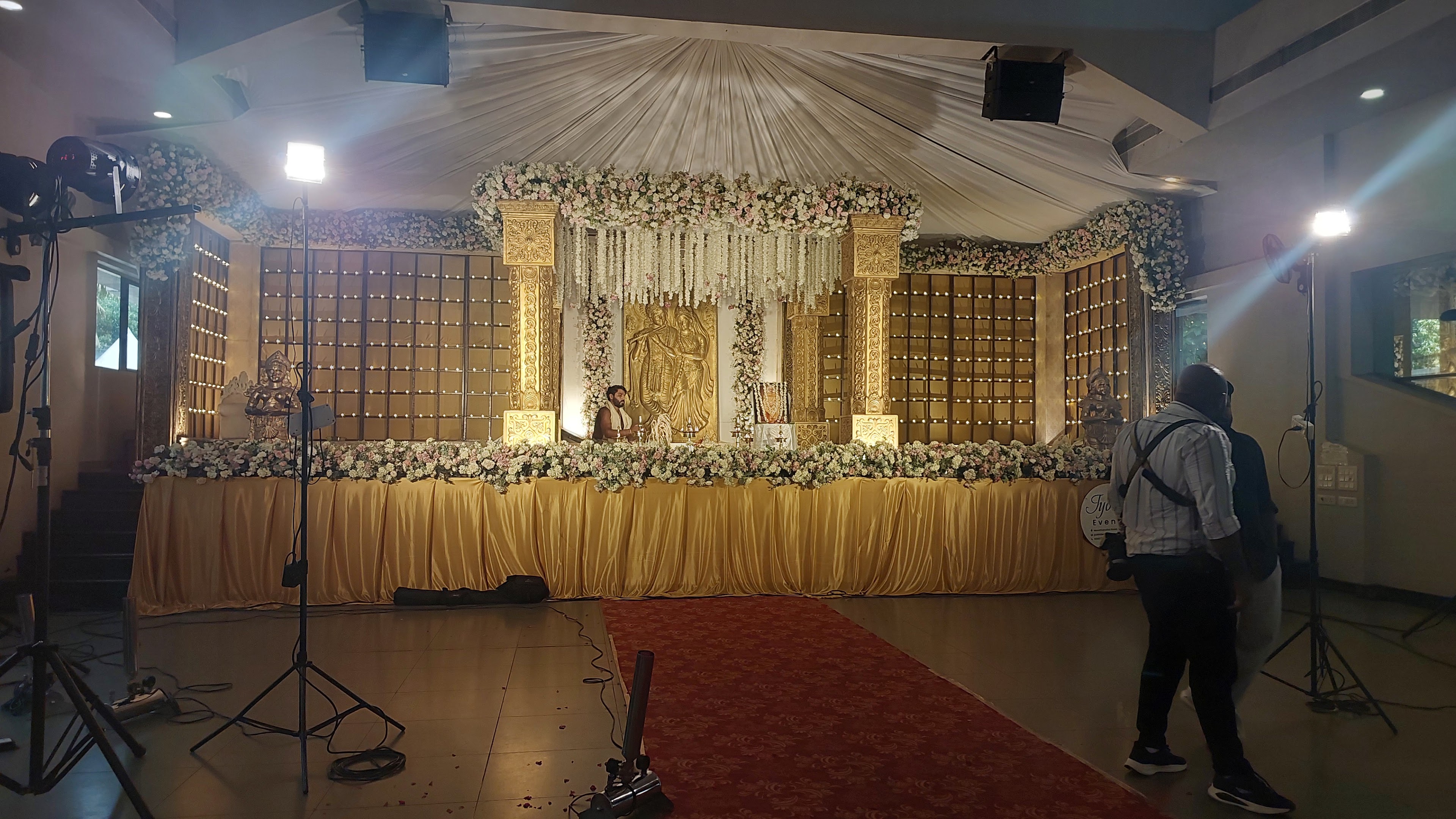 Madaparambil Wedding Hall, Thodupuzha, Thodupuzha — photo 1
