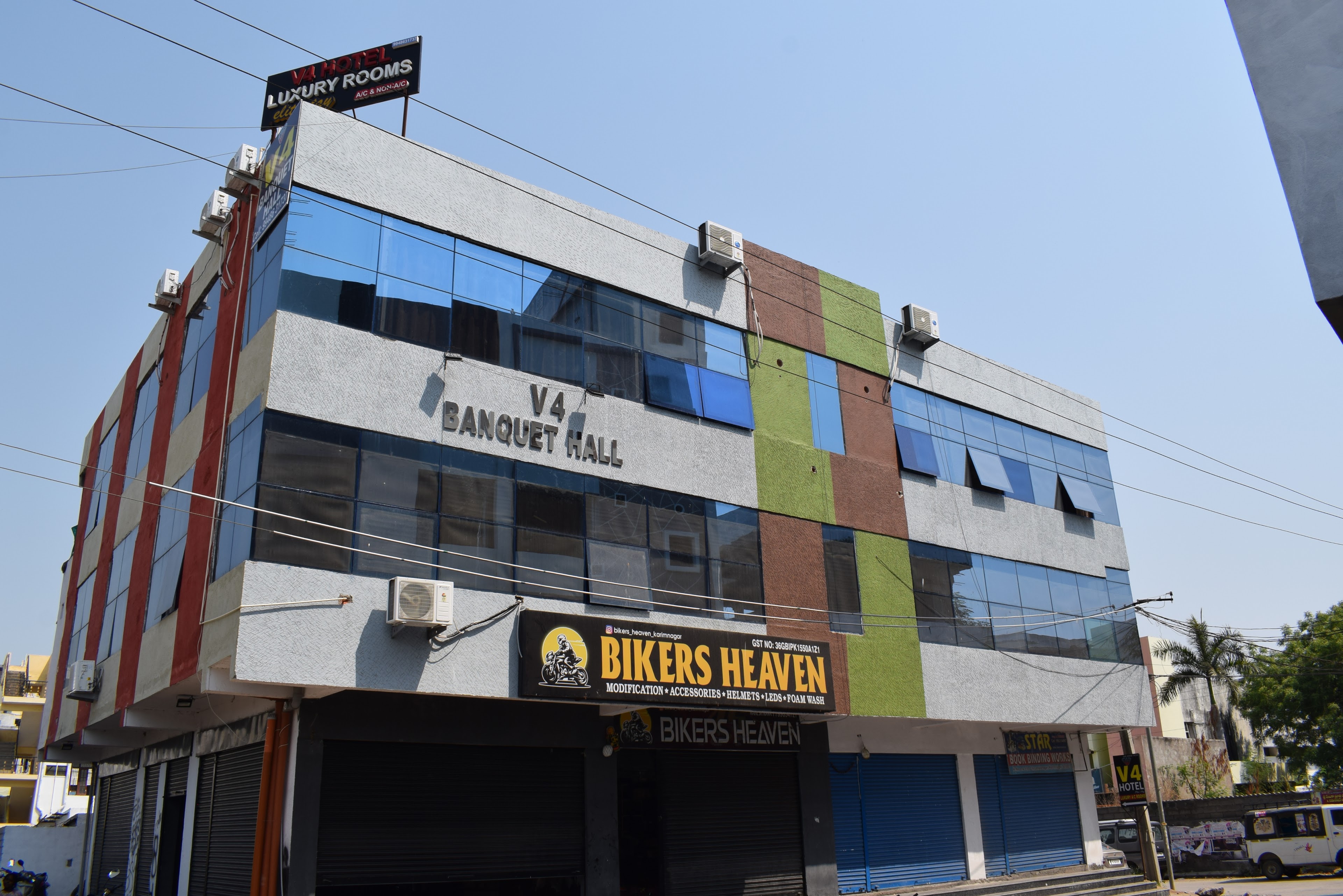 V4 Banquet Hall, Karimnagar — photo 5