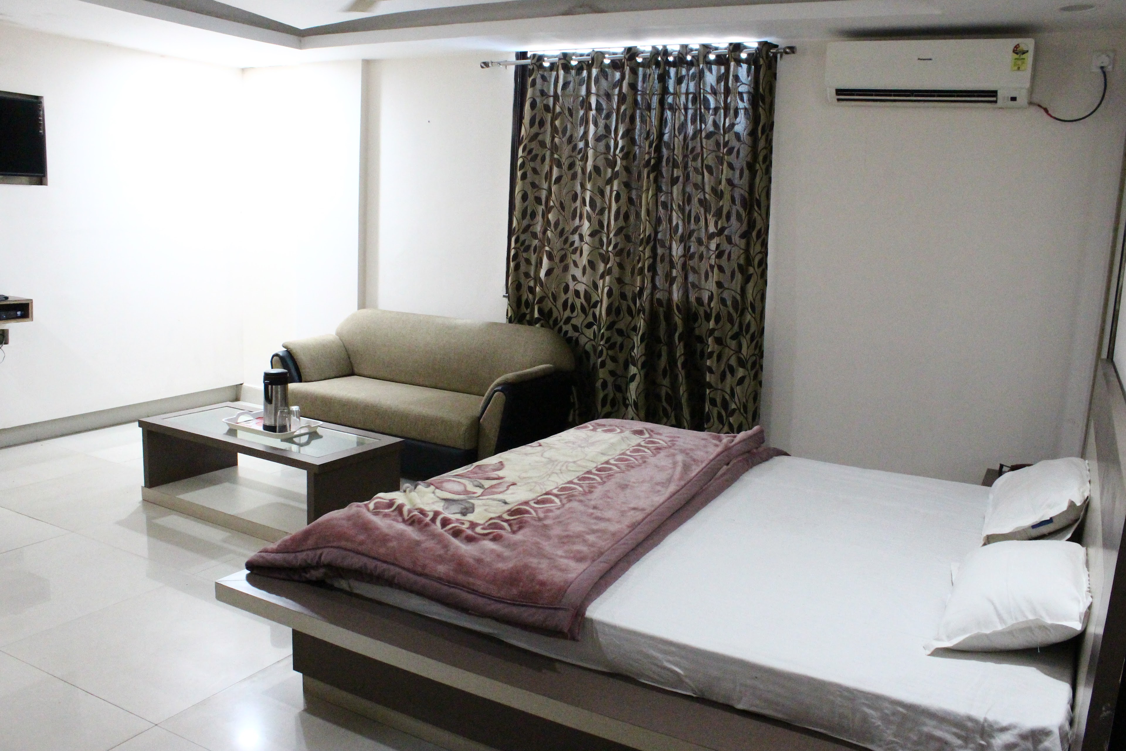 Jai Ganesh Banquet Hall & Rooms - Top Hotel | Banquet Hall Dhanbad, Dhanbad — photo 2
