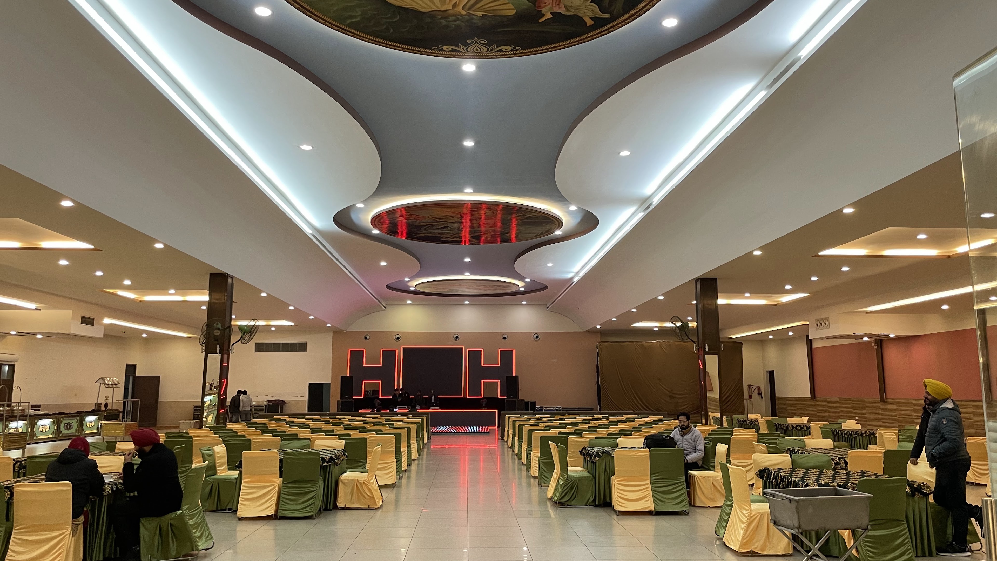 Grand Balsons, Patiala — photo 2