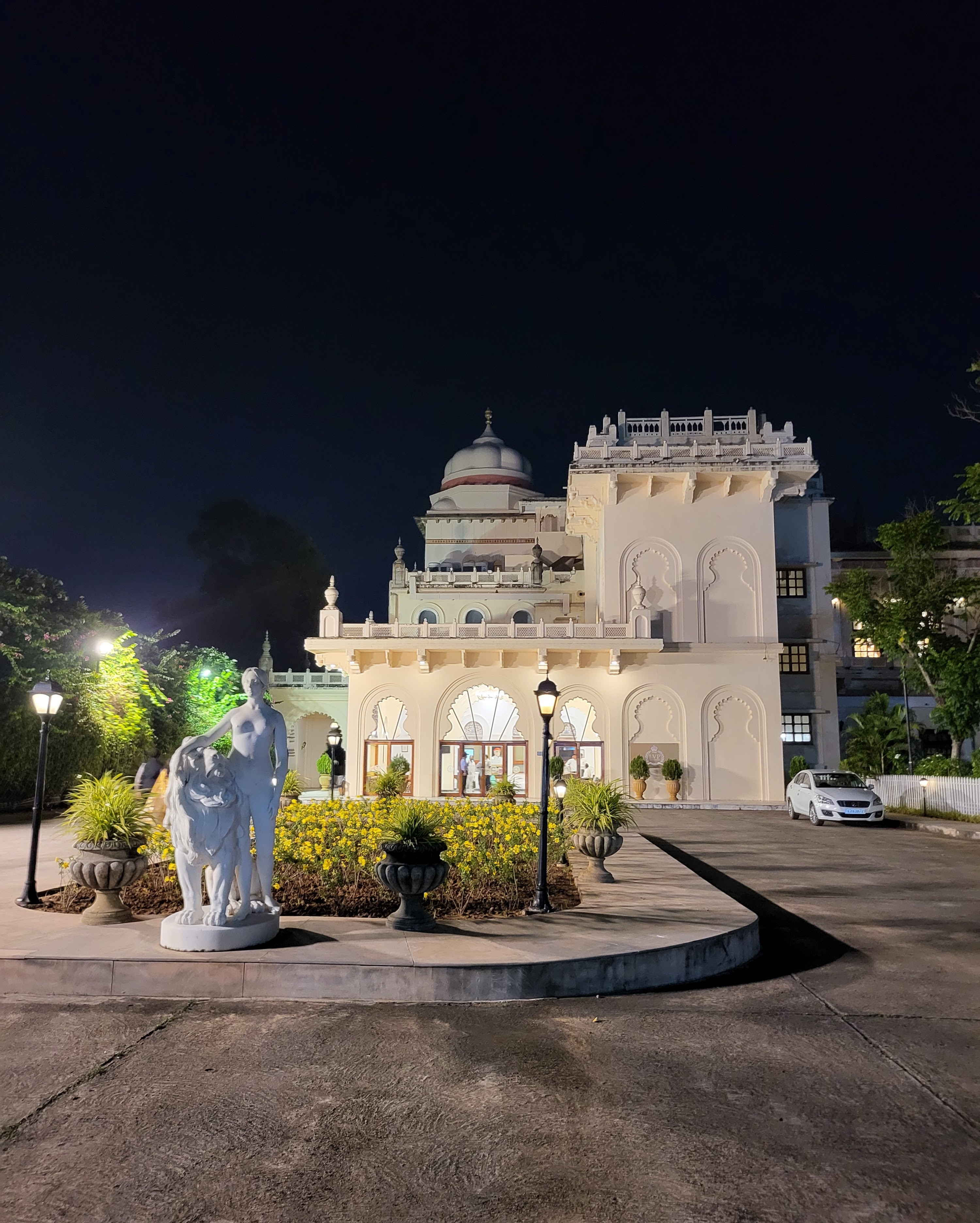 LVP BANQUETS & CONVENTIONS., Vadodara — photo 7