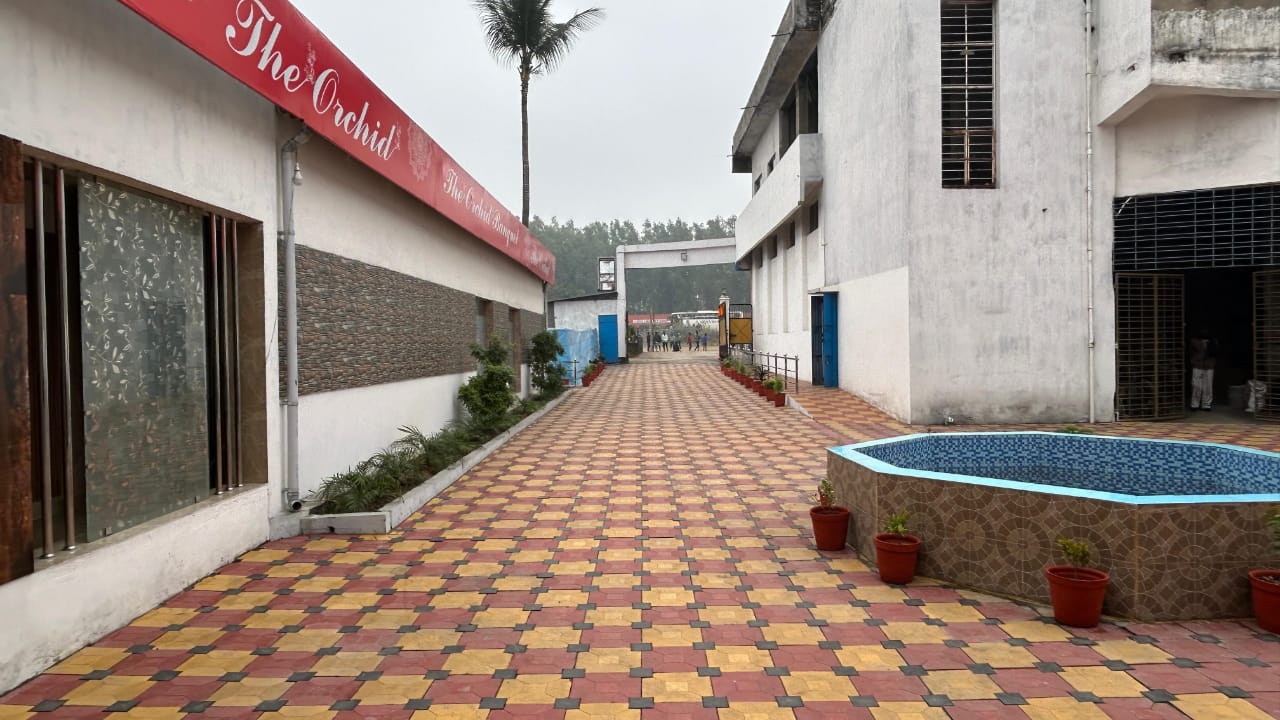 The Orchid Banquet, Durgapur — photo 6
