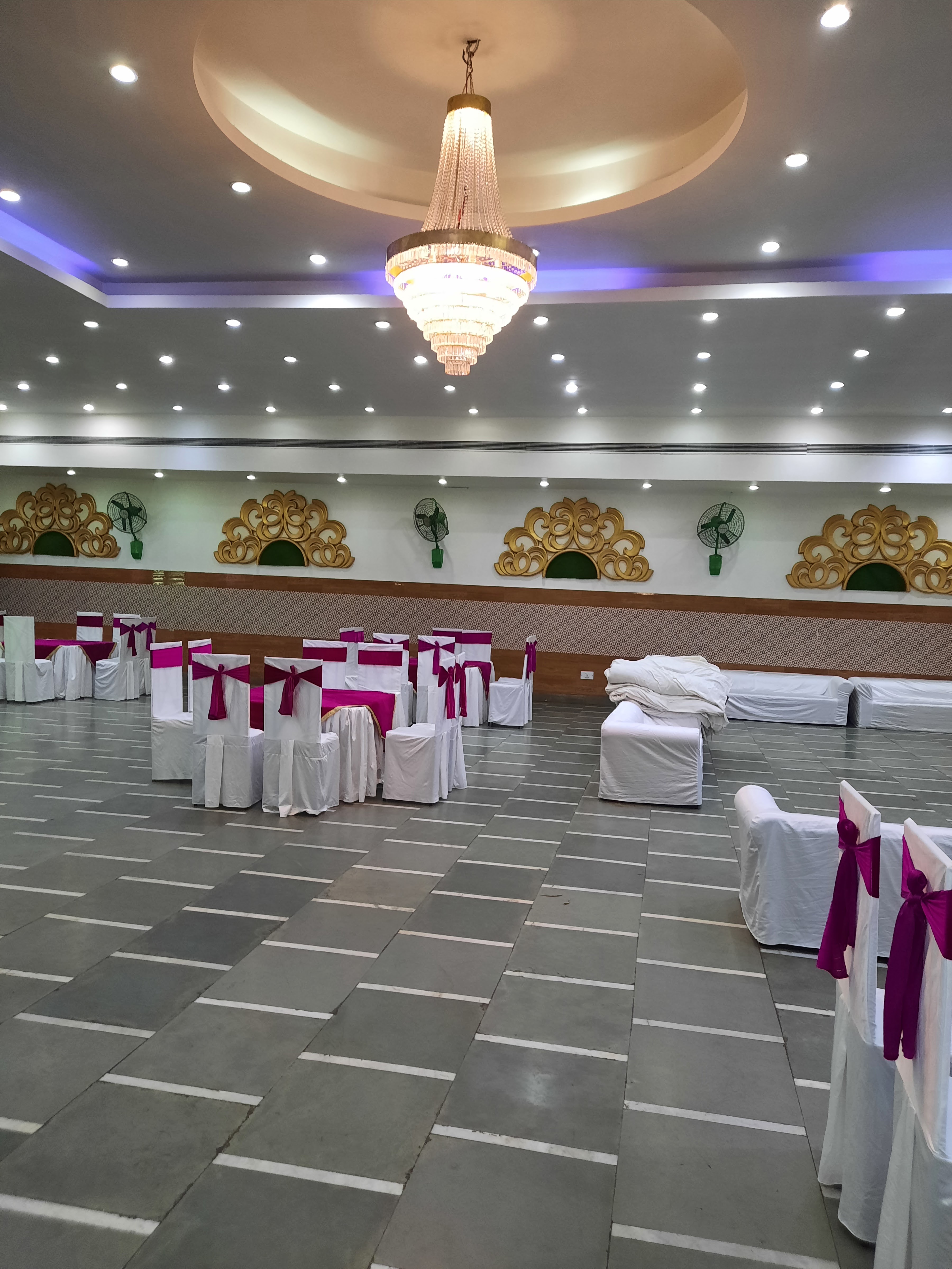 Golden View Resorts, Ghaziabad — photo 7