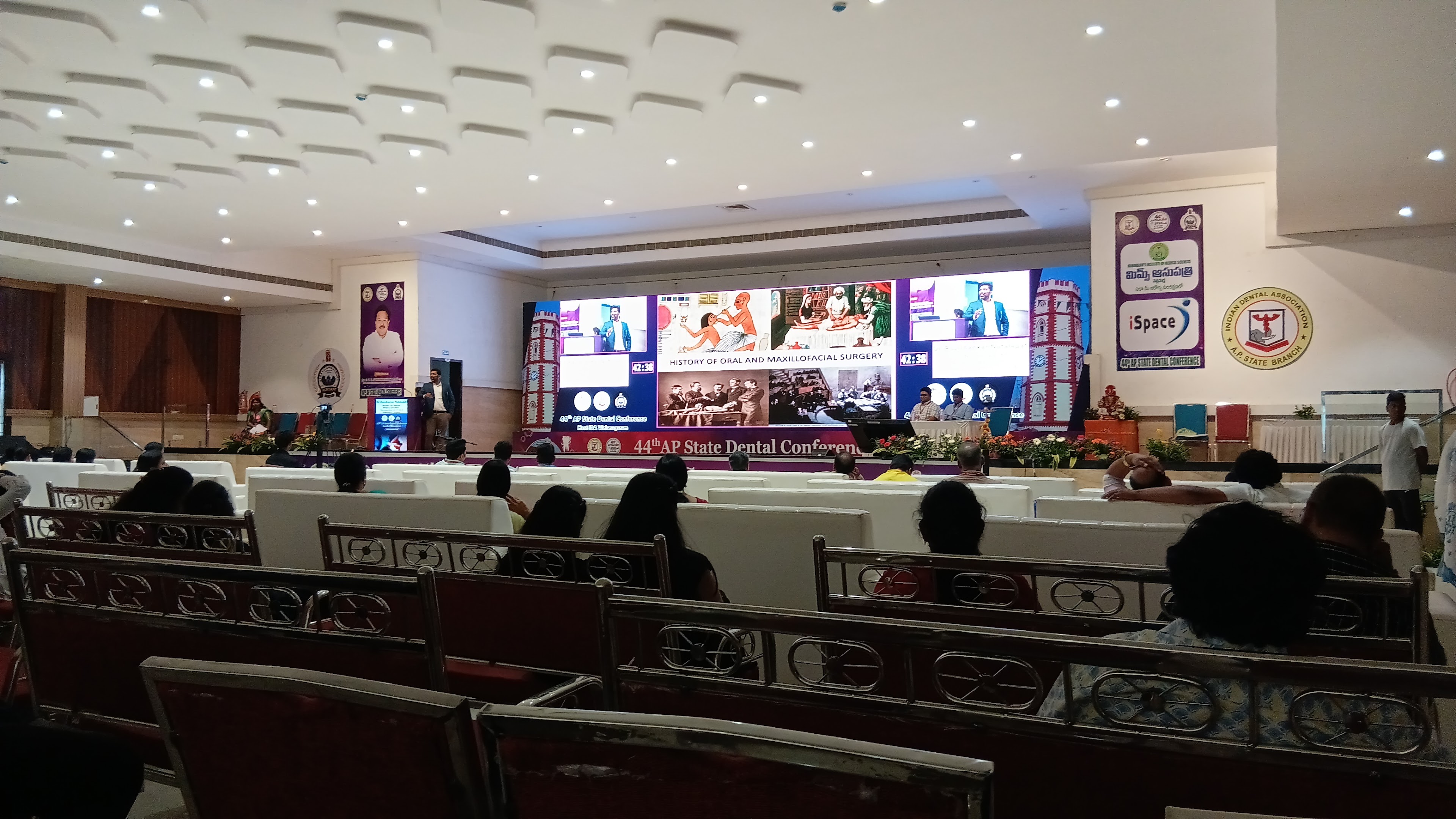Metro conventions, Vizianagaram — photo 1
