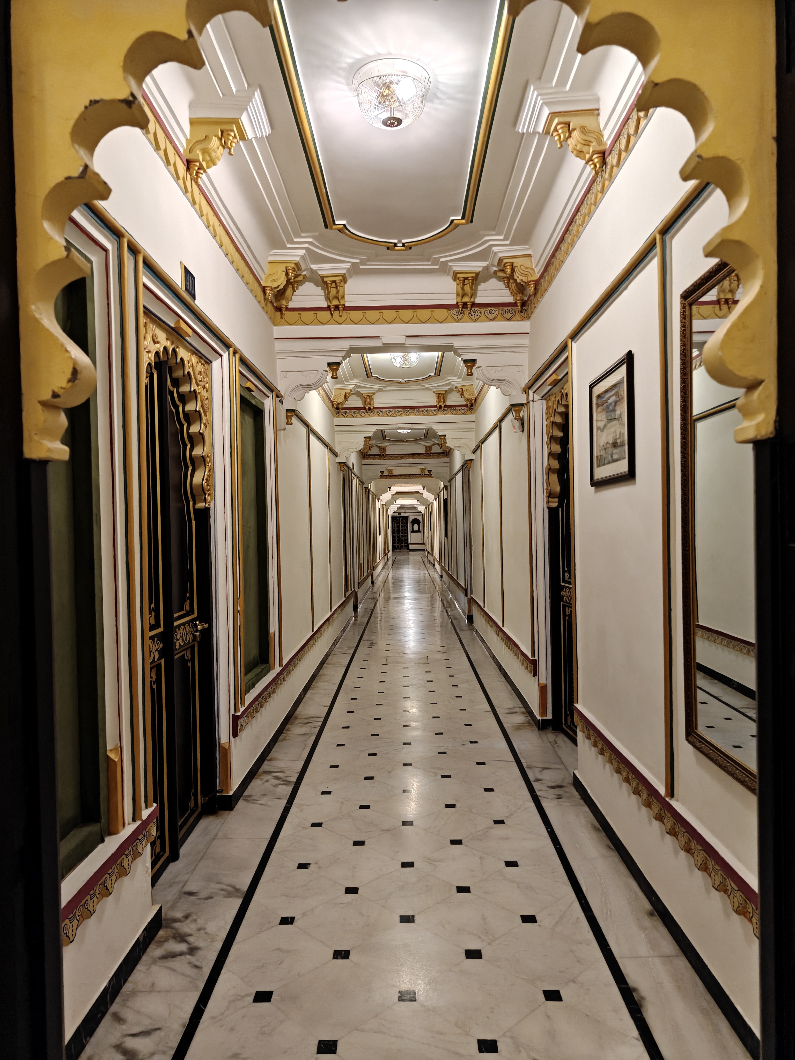 Chunda Palace, Udaipur — photo 7