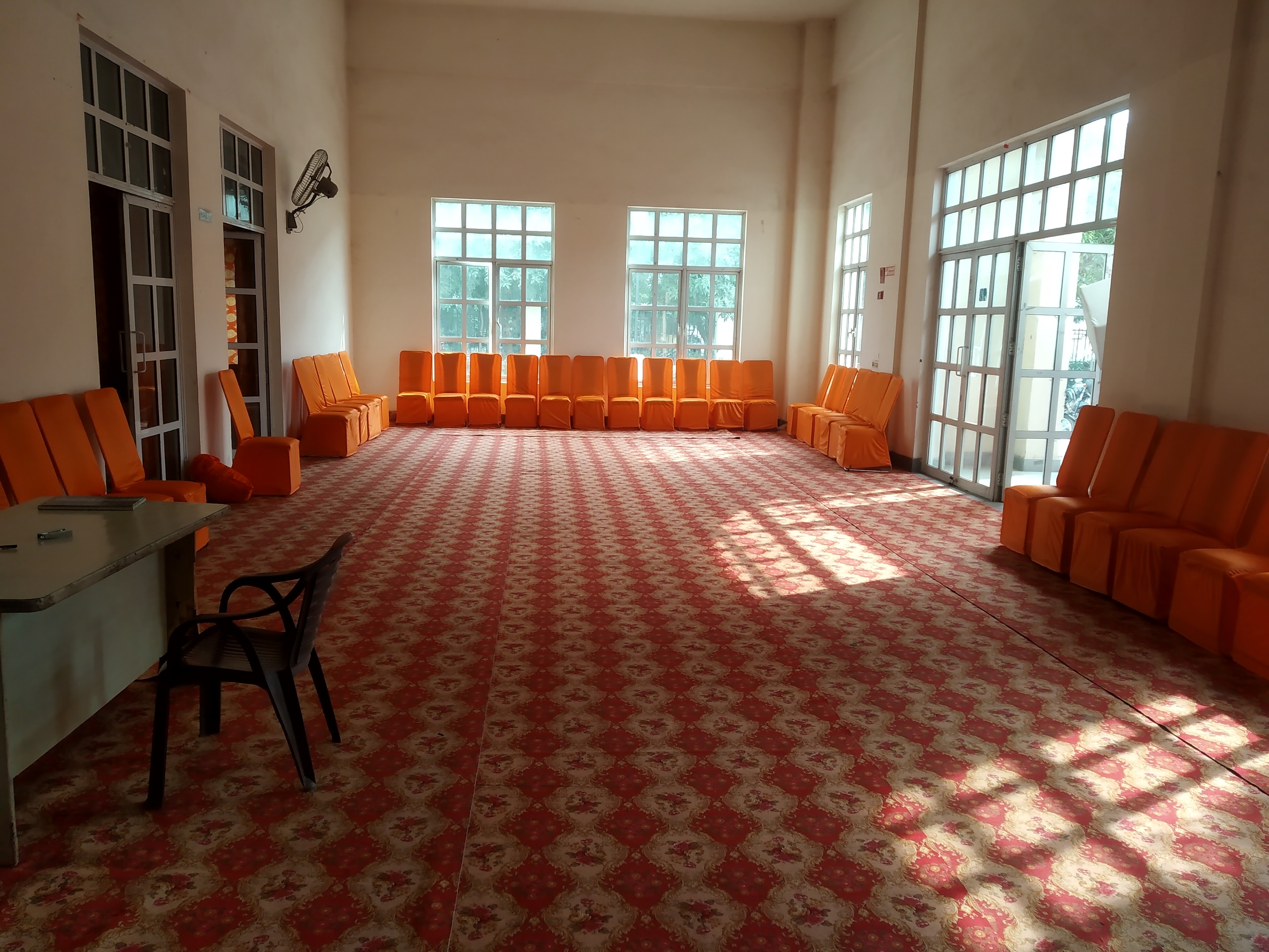 Community Centre DLF Phase III, Gurgaon — photo 2
