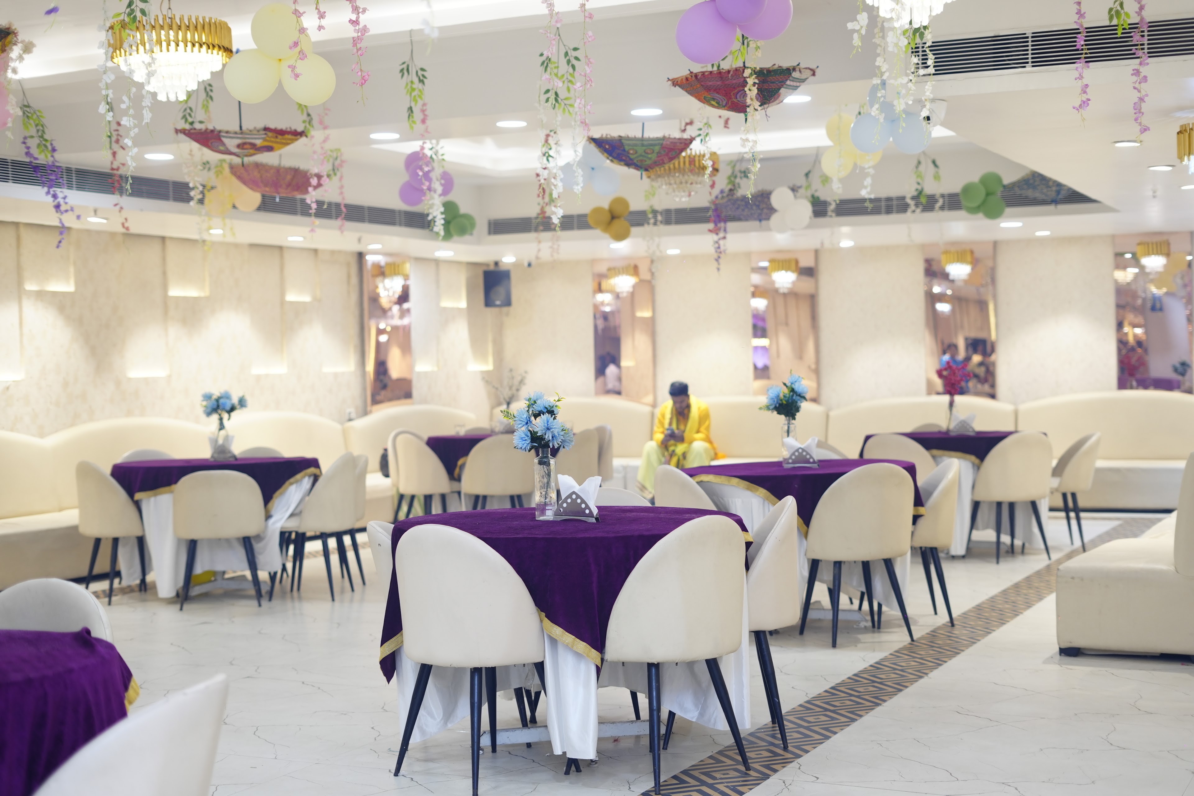 CB Crown Banquet, Noida — photo 1