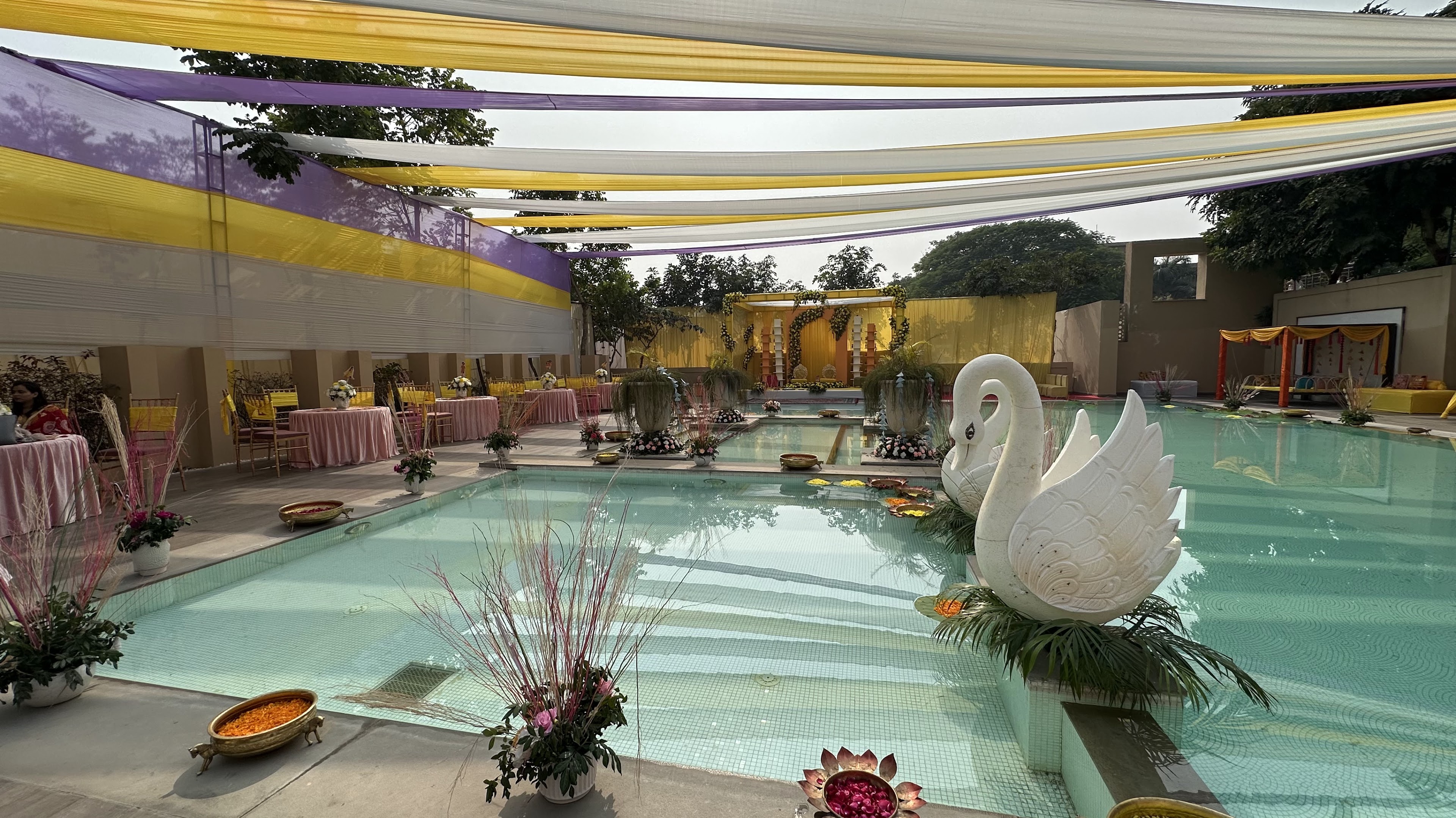 The Oasis Club, Lucknow — photo 10