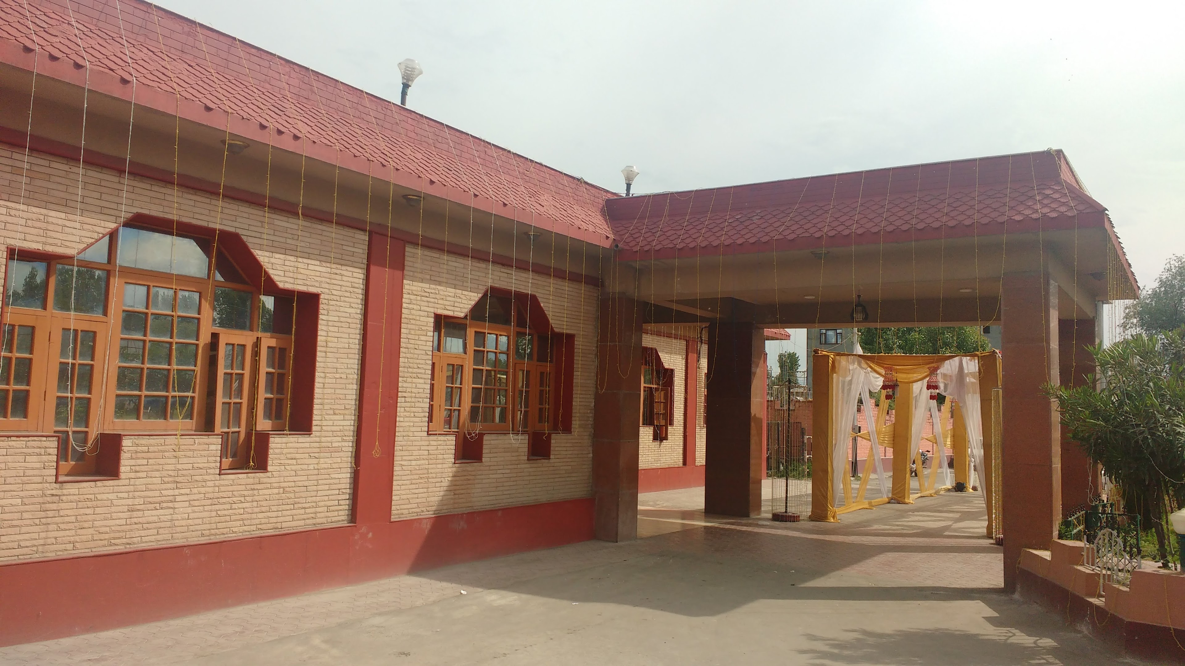 Allama Iqbal Marriage Hall, Srinagar — photo 7