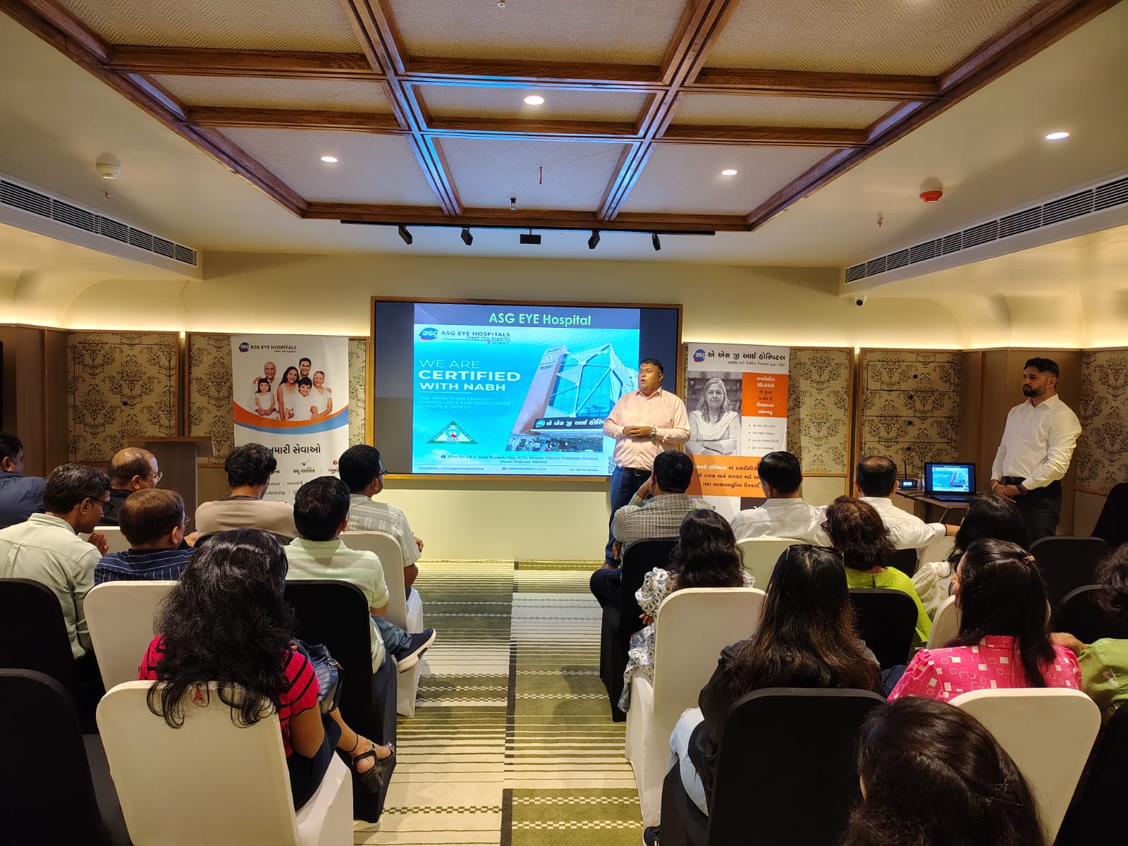 Banquetoria, Surat — photo 10