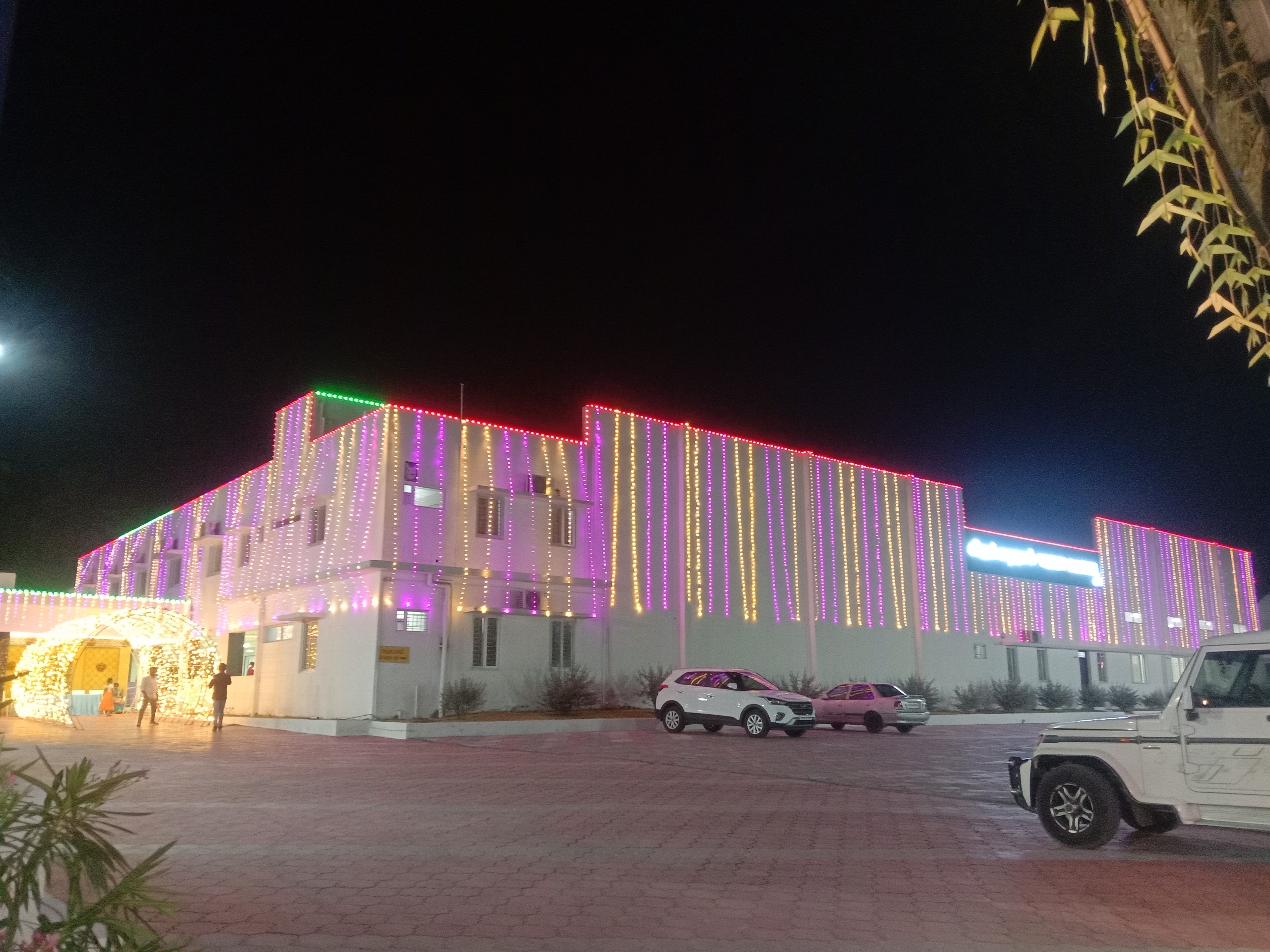 Vijey Mahal, Pollachi — photo 1