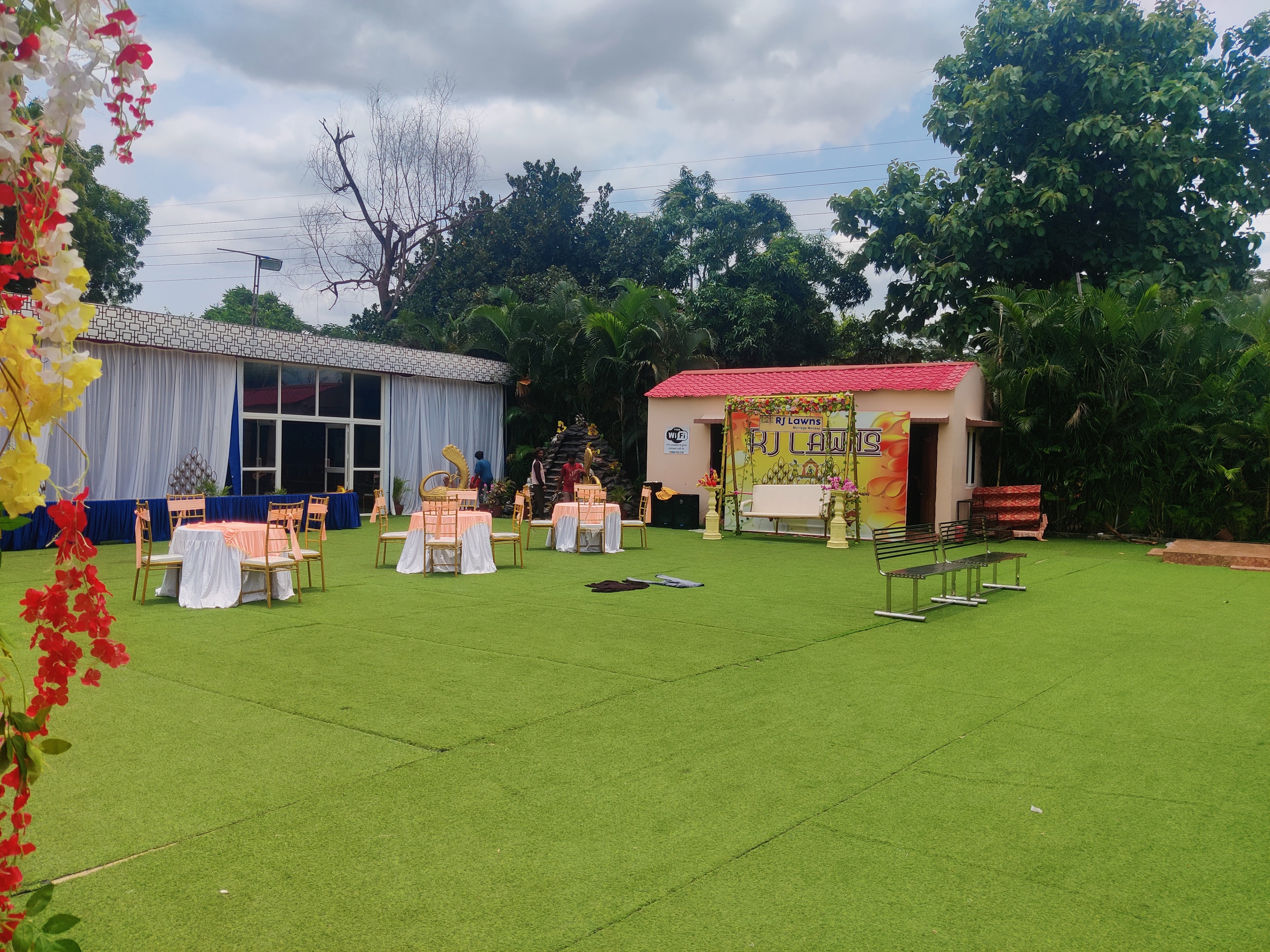 RJ Lawns - Marriage Mandap & Banquet Hall, Bhubaneswar — photo 10
