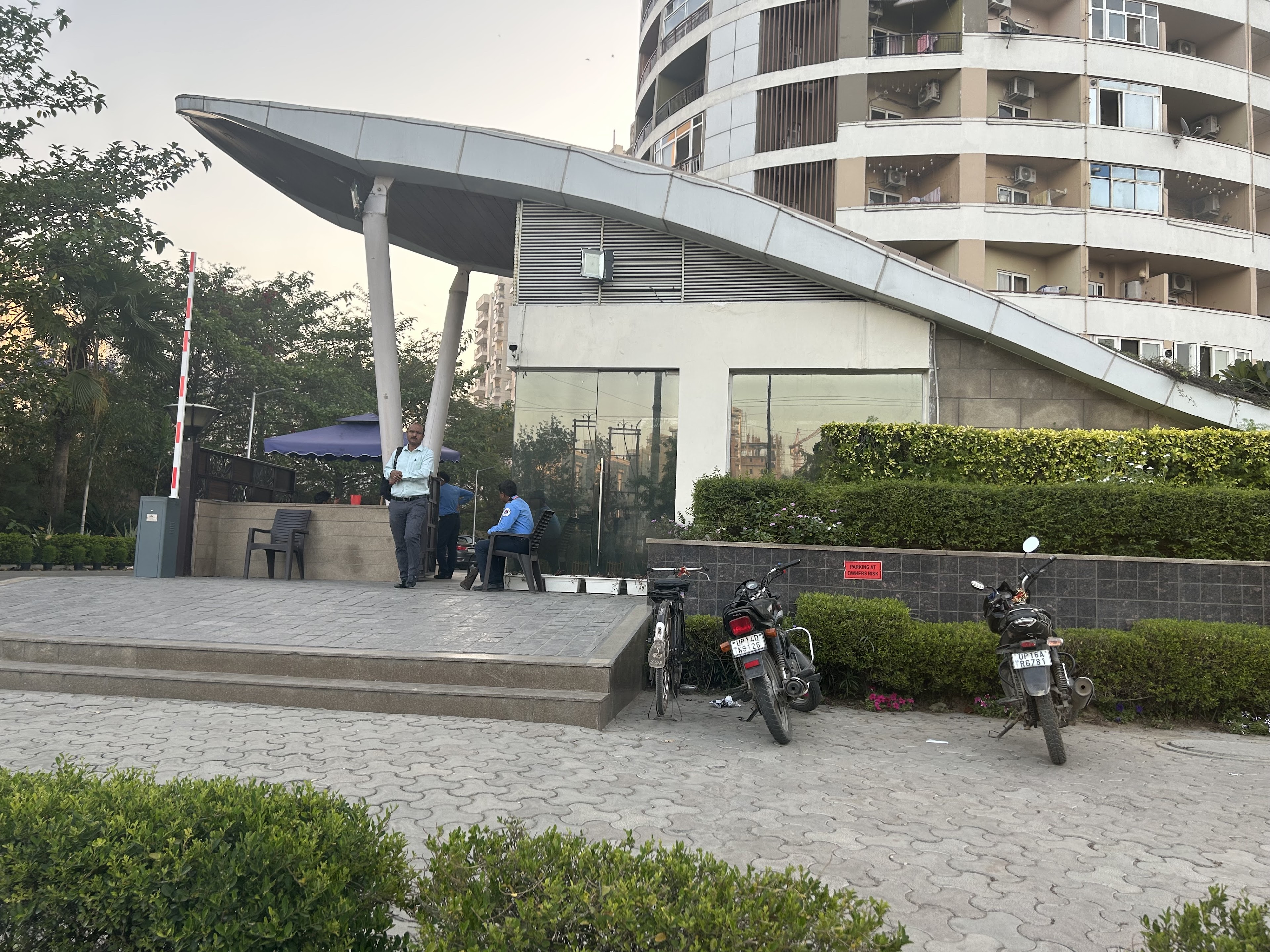 Gulshan Vivante Banquet, Noida — photo 3