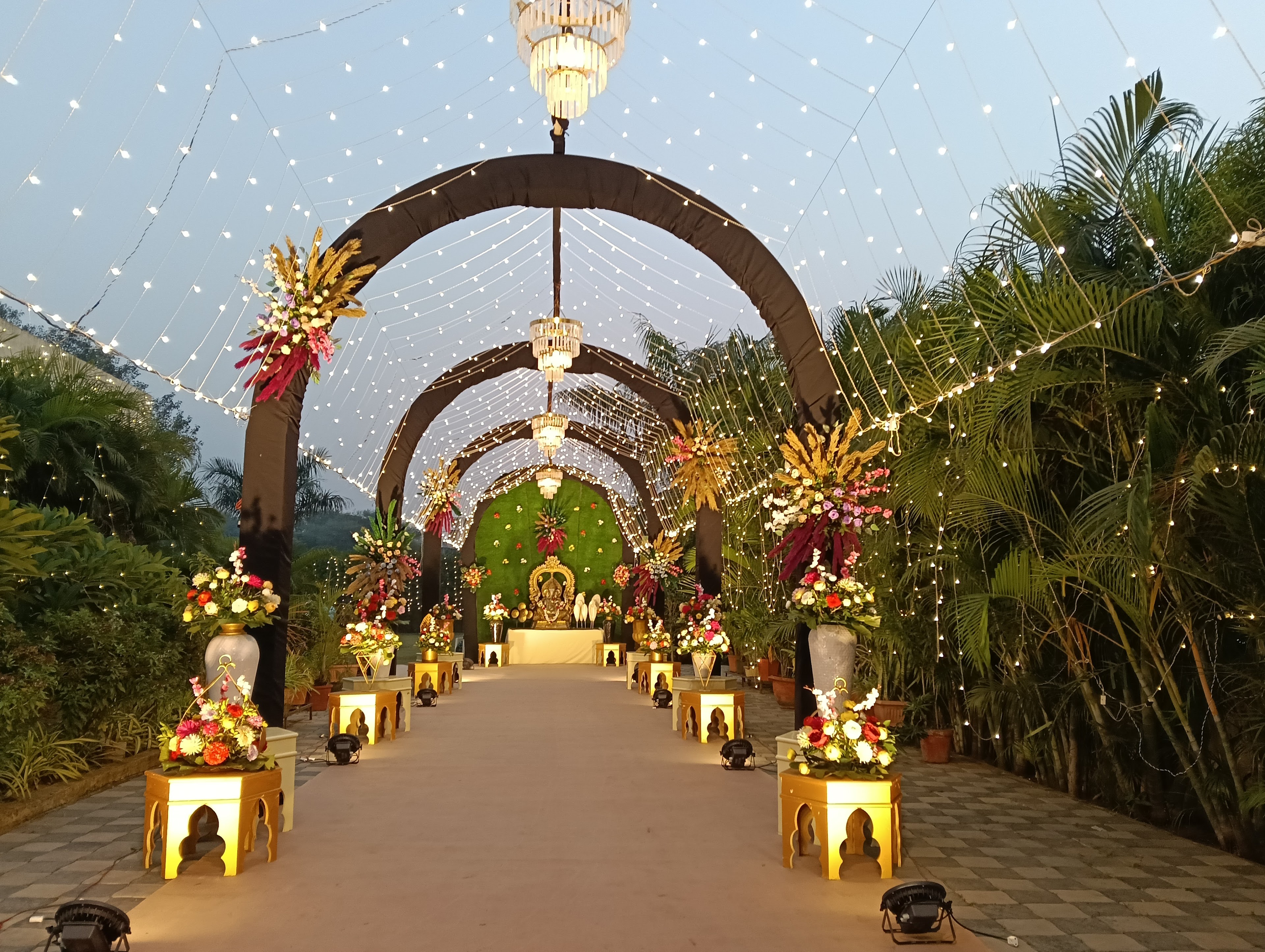 Grand Royal lawns and Banquet, Vadodara — photo 3